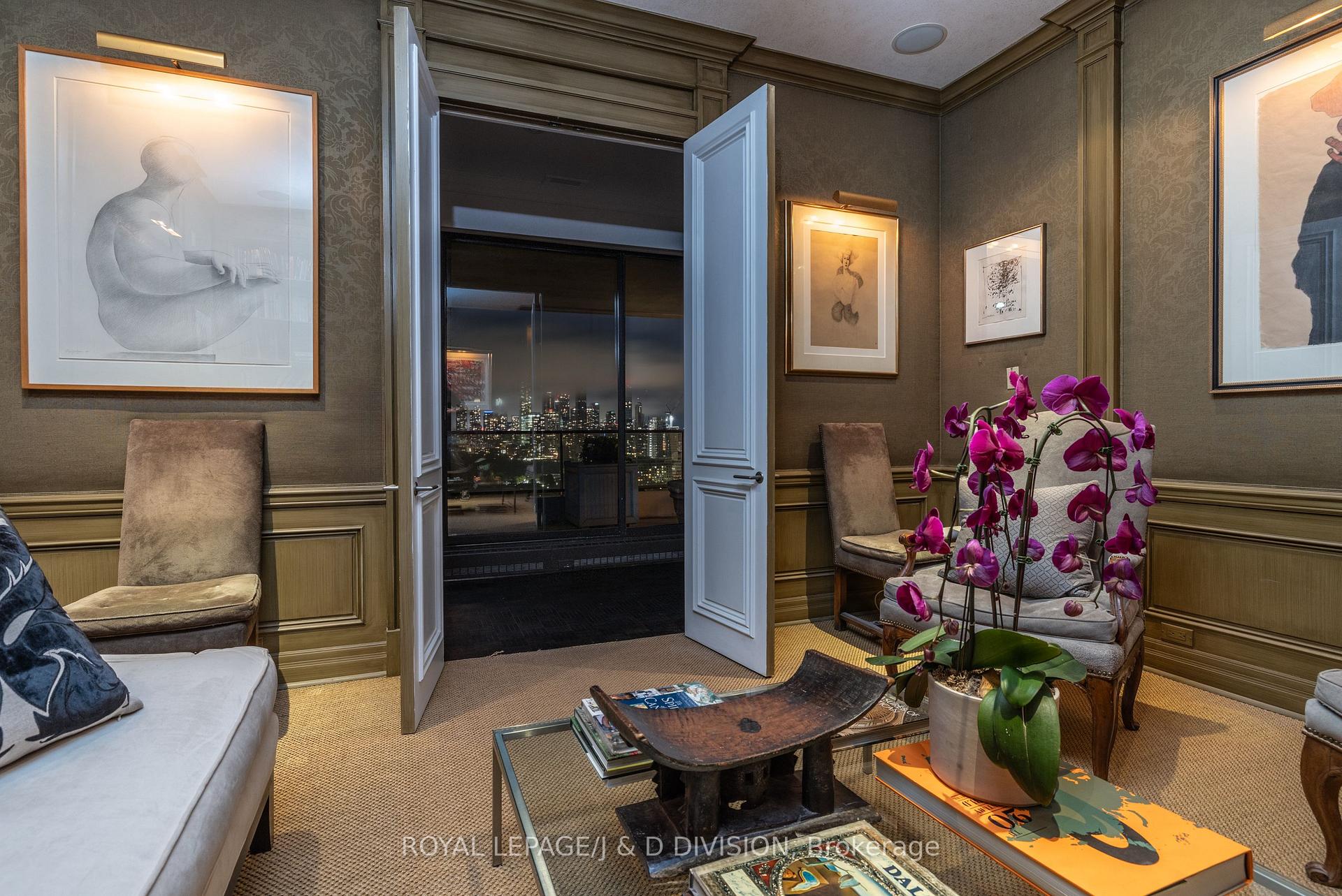 1 Bedroom Co-op at 20 Avoca, Toronto For sale