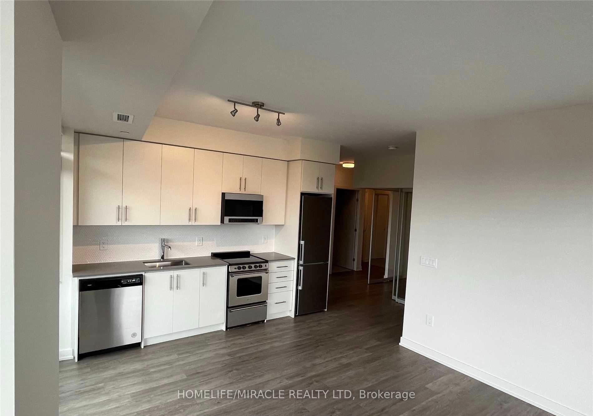 3 Bedrooms Condo at 212 King William, Hamilton For sale