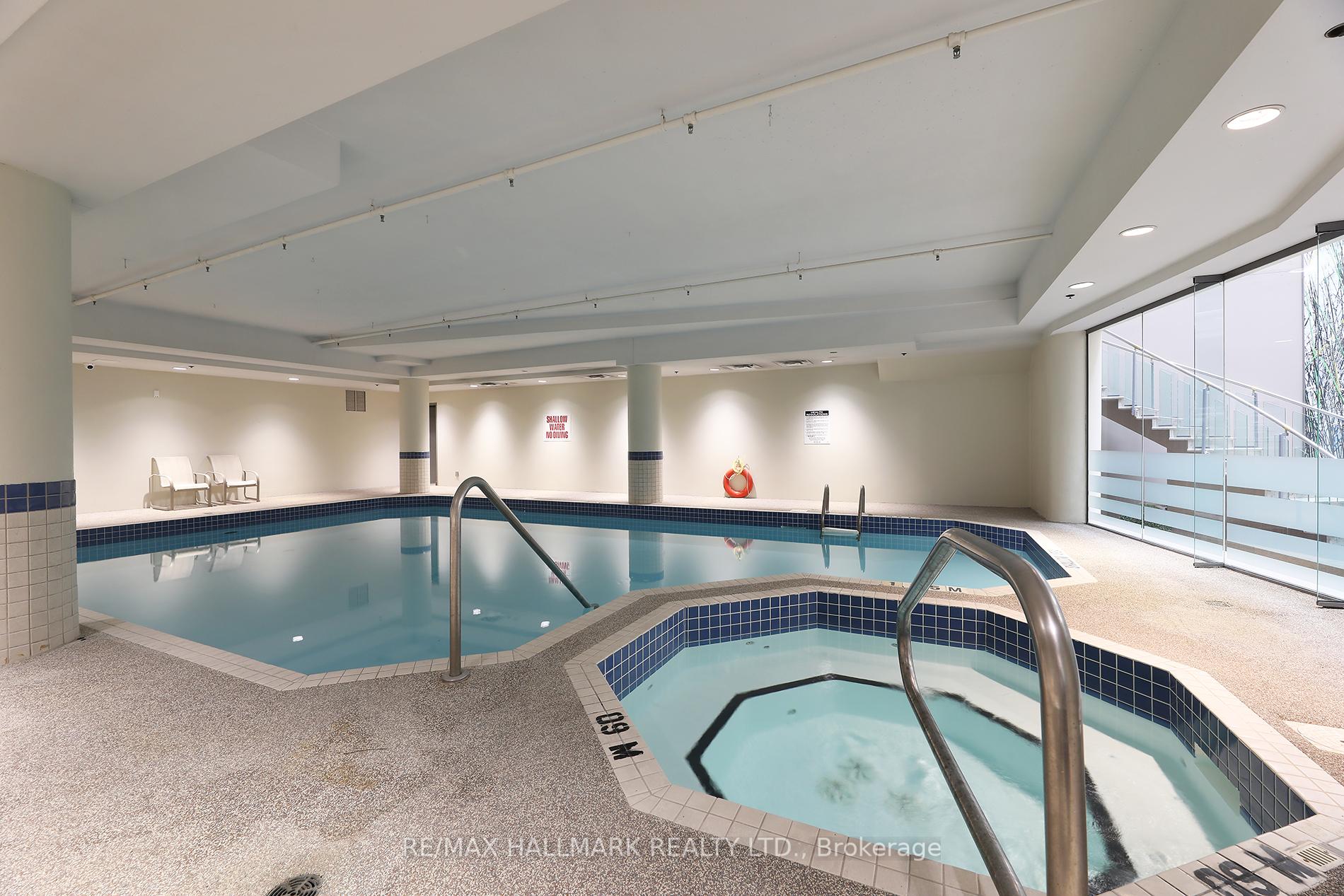 2 Bedrooms Condo at 2727 Yonge, Toronto For sale