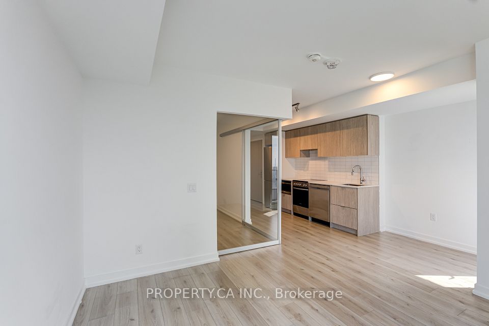 395 Bloor Street