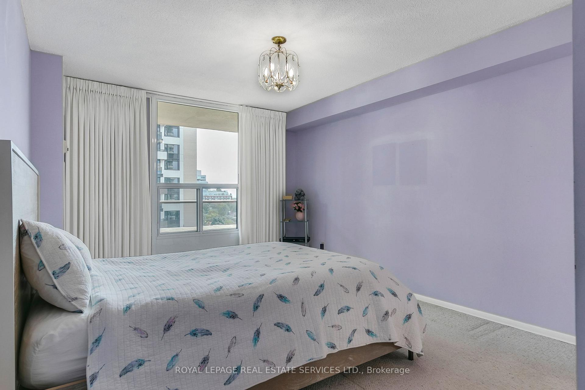 2 Bedrooms Condo at 50 Quebec, Toronto For sale