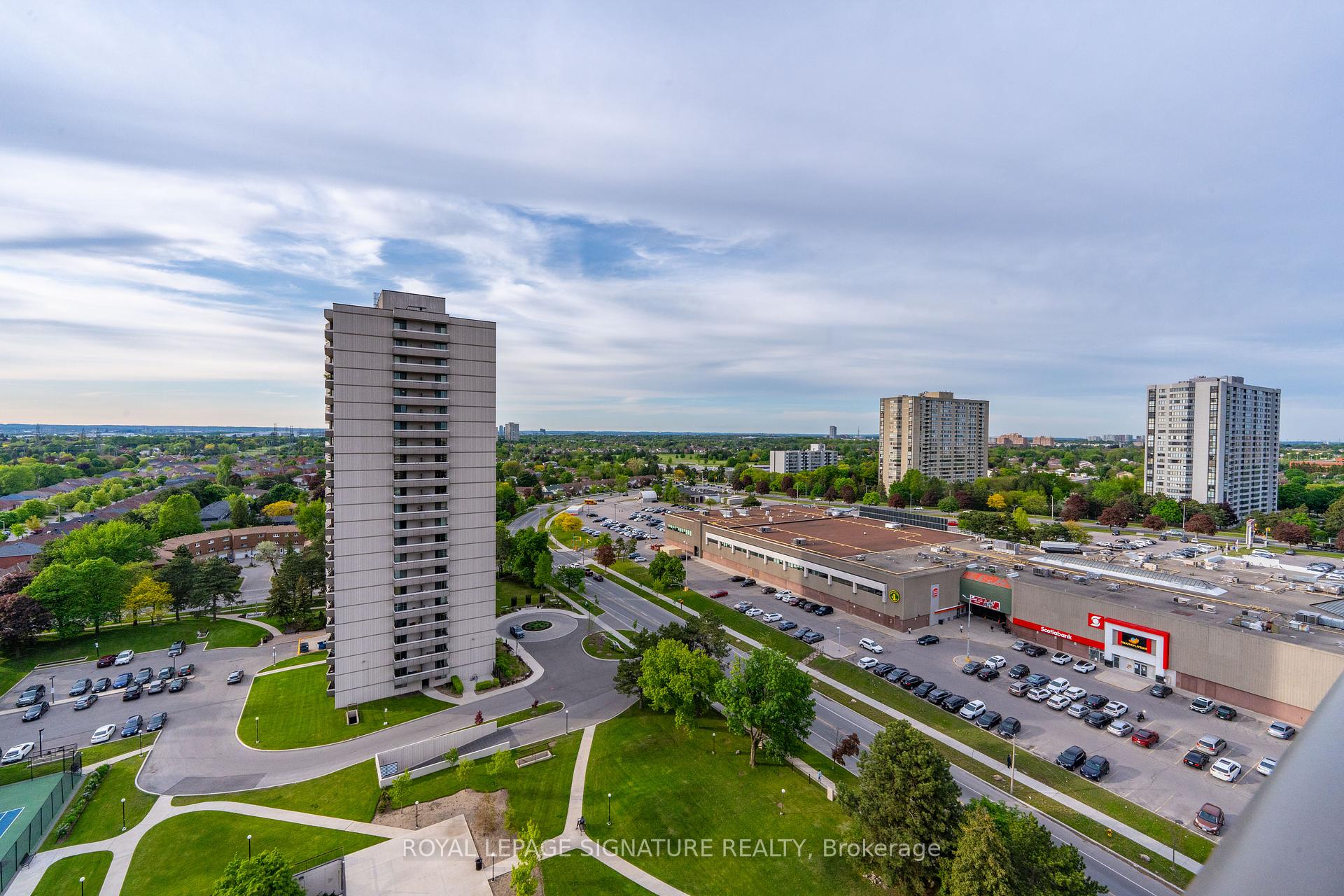 3 Bedrooms Condo at 3151 Bridletowne, Toronto For sale