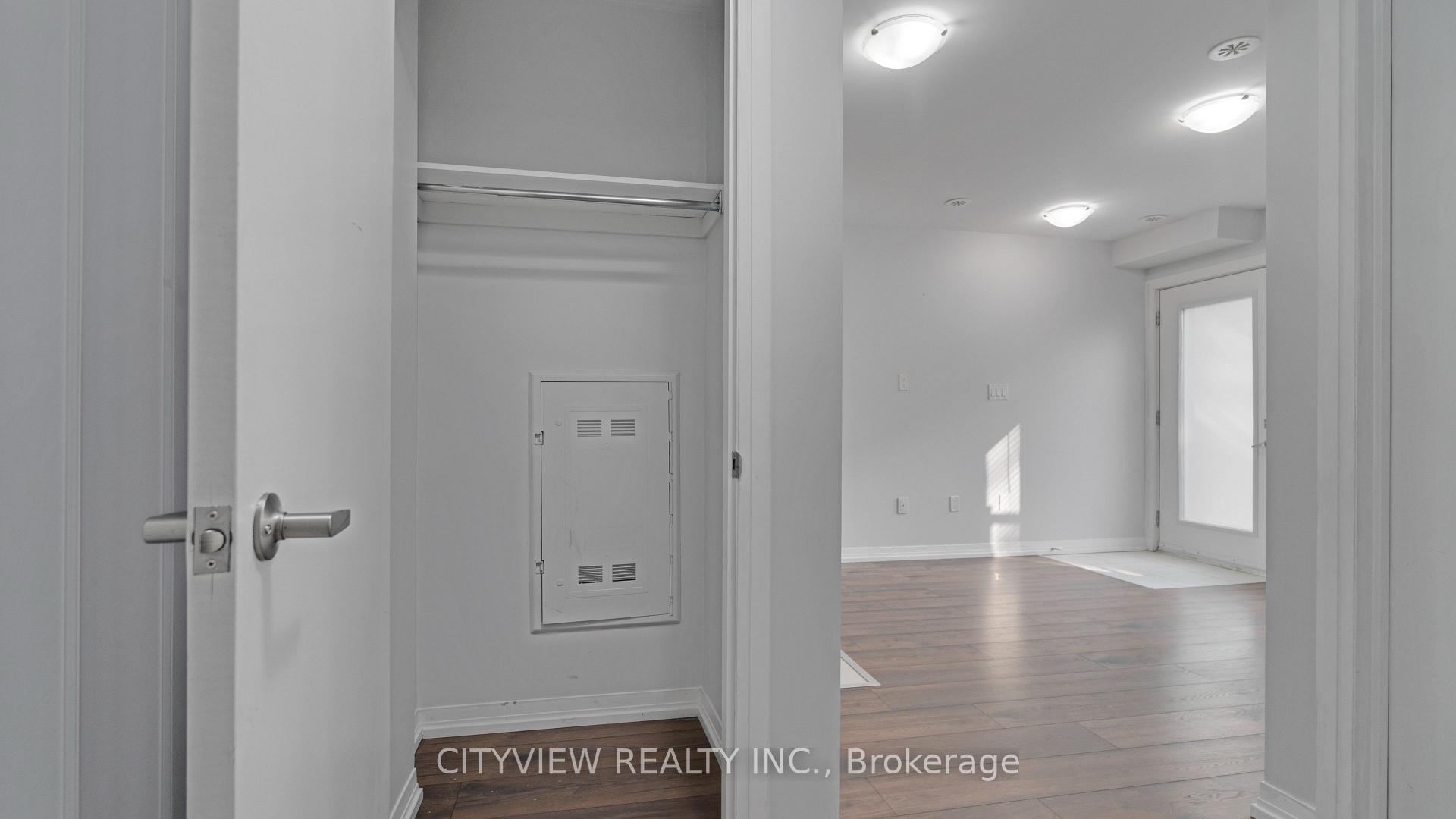 1 Bedroom Condo at 1145 Journeyman, Mississauga For sale