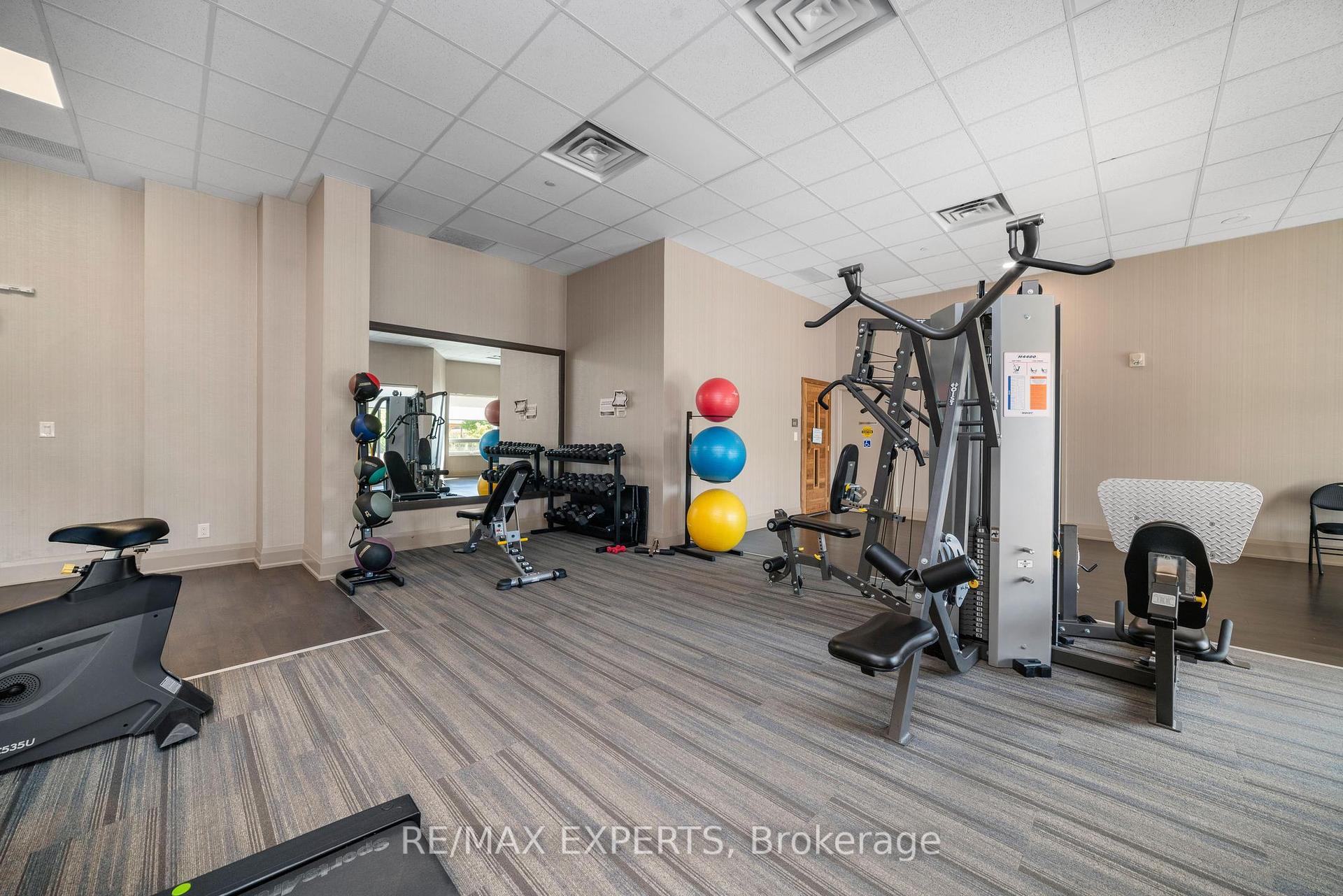 1 Bedroom Condo at 86 Woodbridge, Vaughan For sale