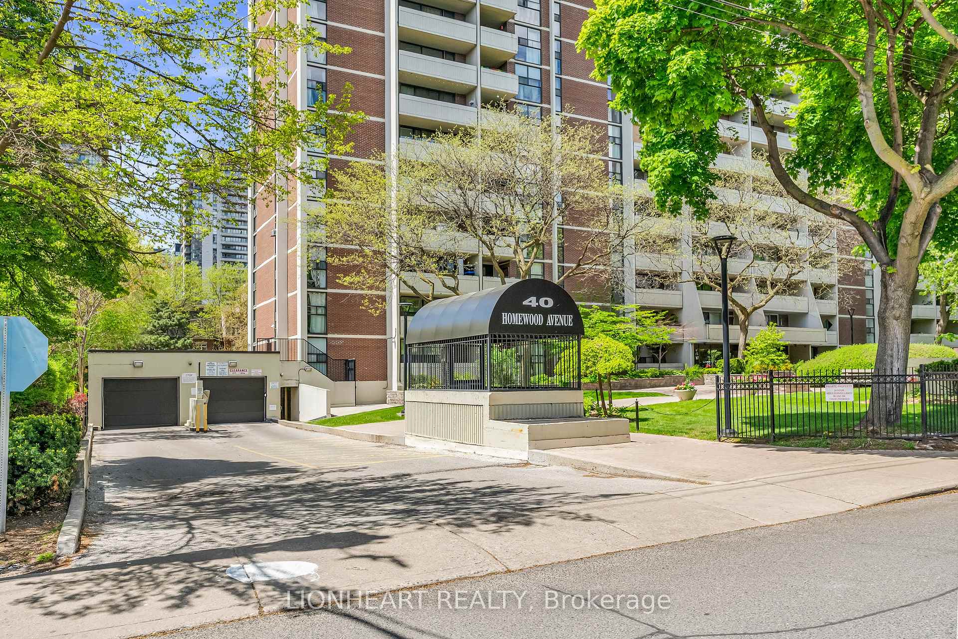 Condo at 40 Homewood, Toronto For sale