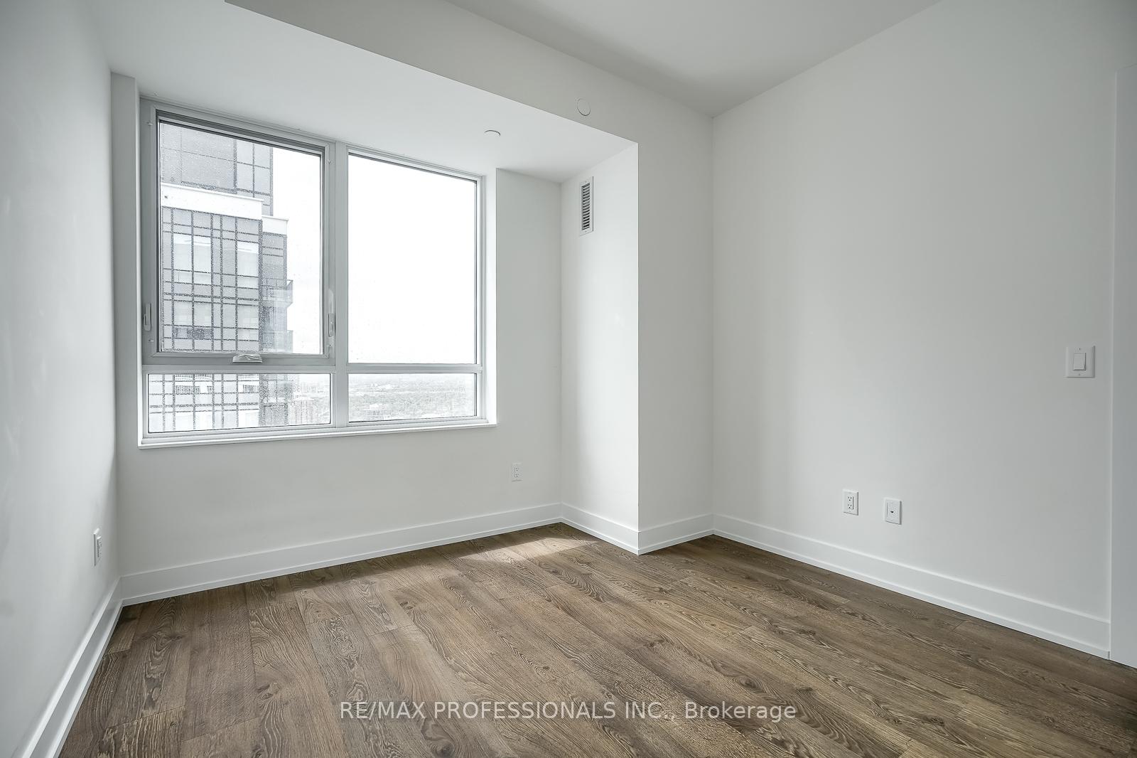 2 Bedrooms Condo at 5 Mabelle, Toronto For sale