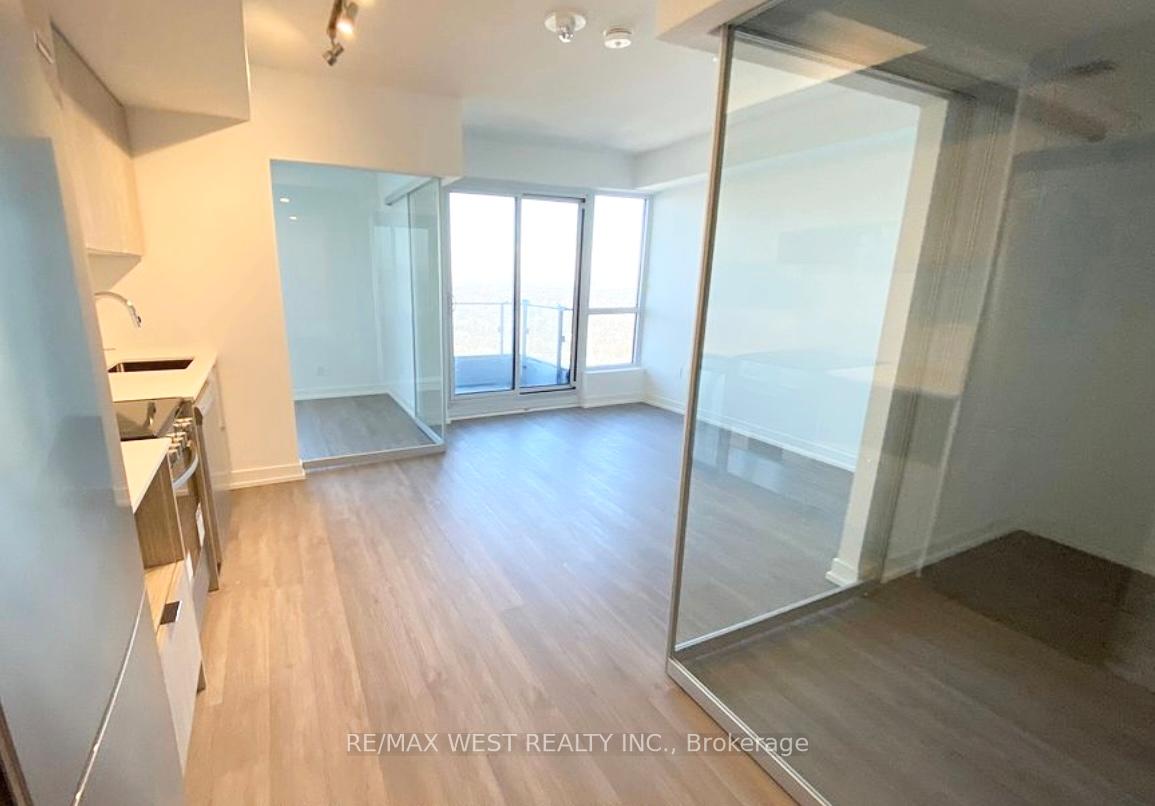 2 Bedrooms Condo at 395 Bloor, Toronto For sale