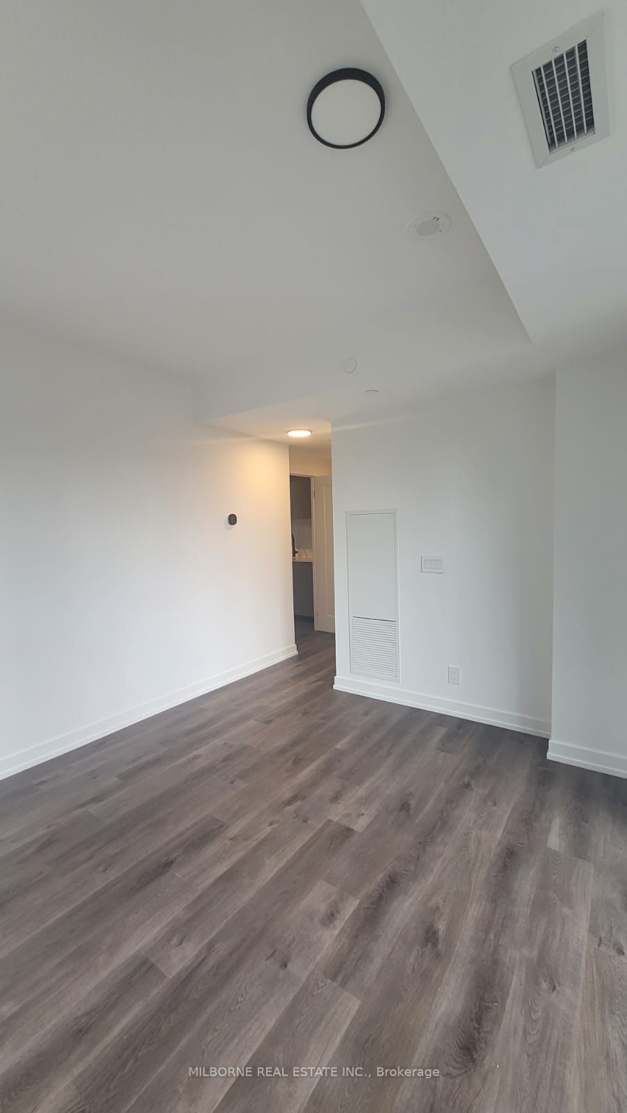 73 Broadway Avenue, #303