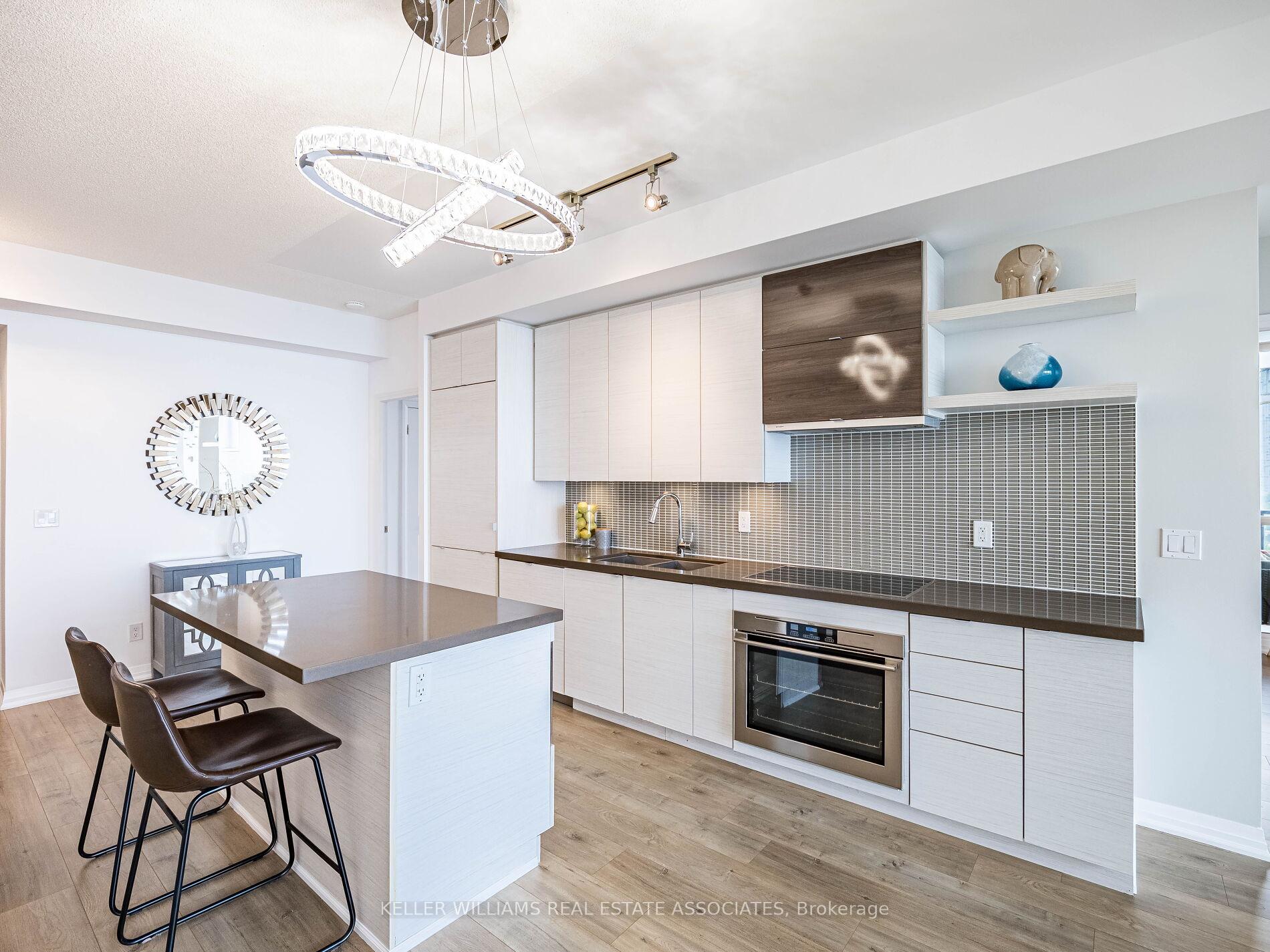 3 Bedrooms Condo at 59 Annie Craig, Toronto For sale