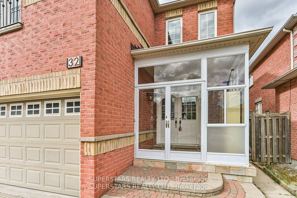 32 Thornton Street, Markham, ON L3S 4P7