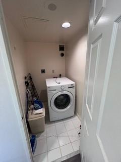 2 Bedrooms Condo at 100 Arbors, Vaughan For sale