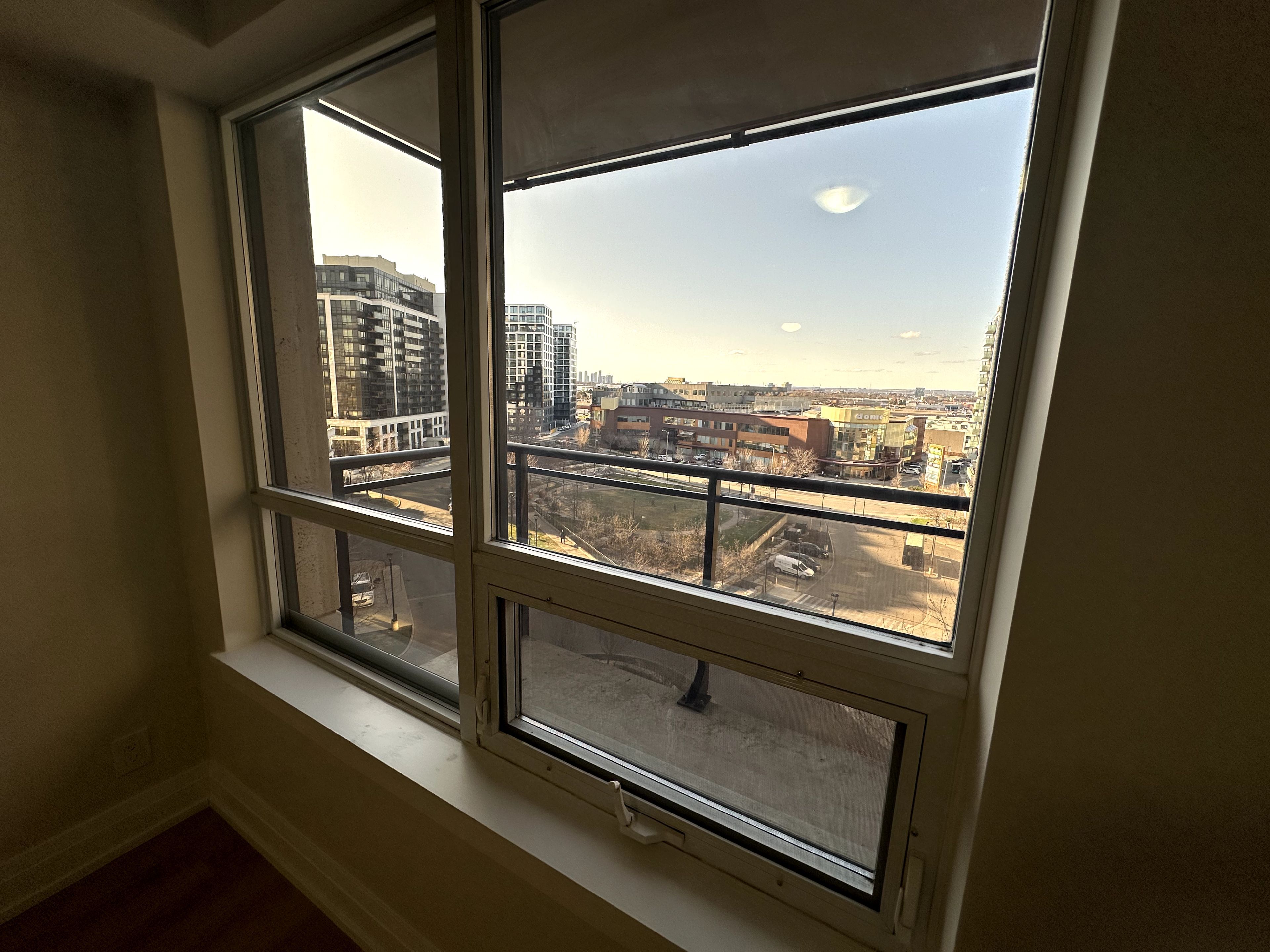 1060 Sheppard Avenue W 719