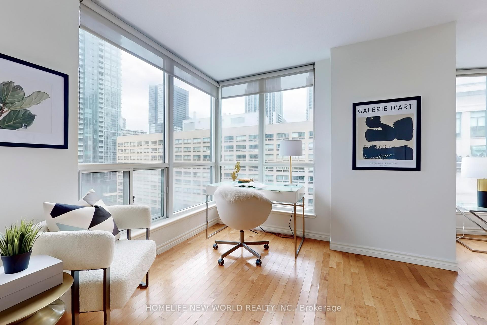 3 Bedrooms Condo at 7 Carlton, Toronto For sale