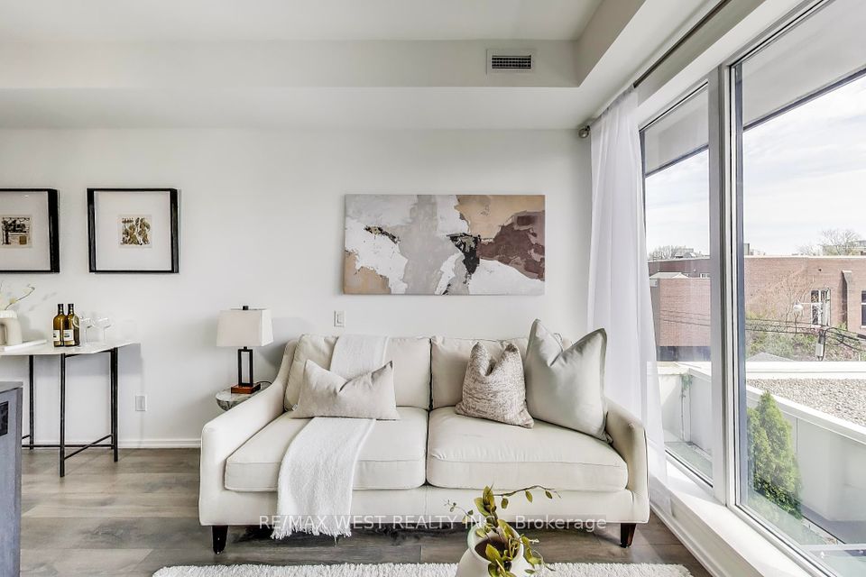 783 Bathurst