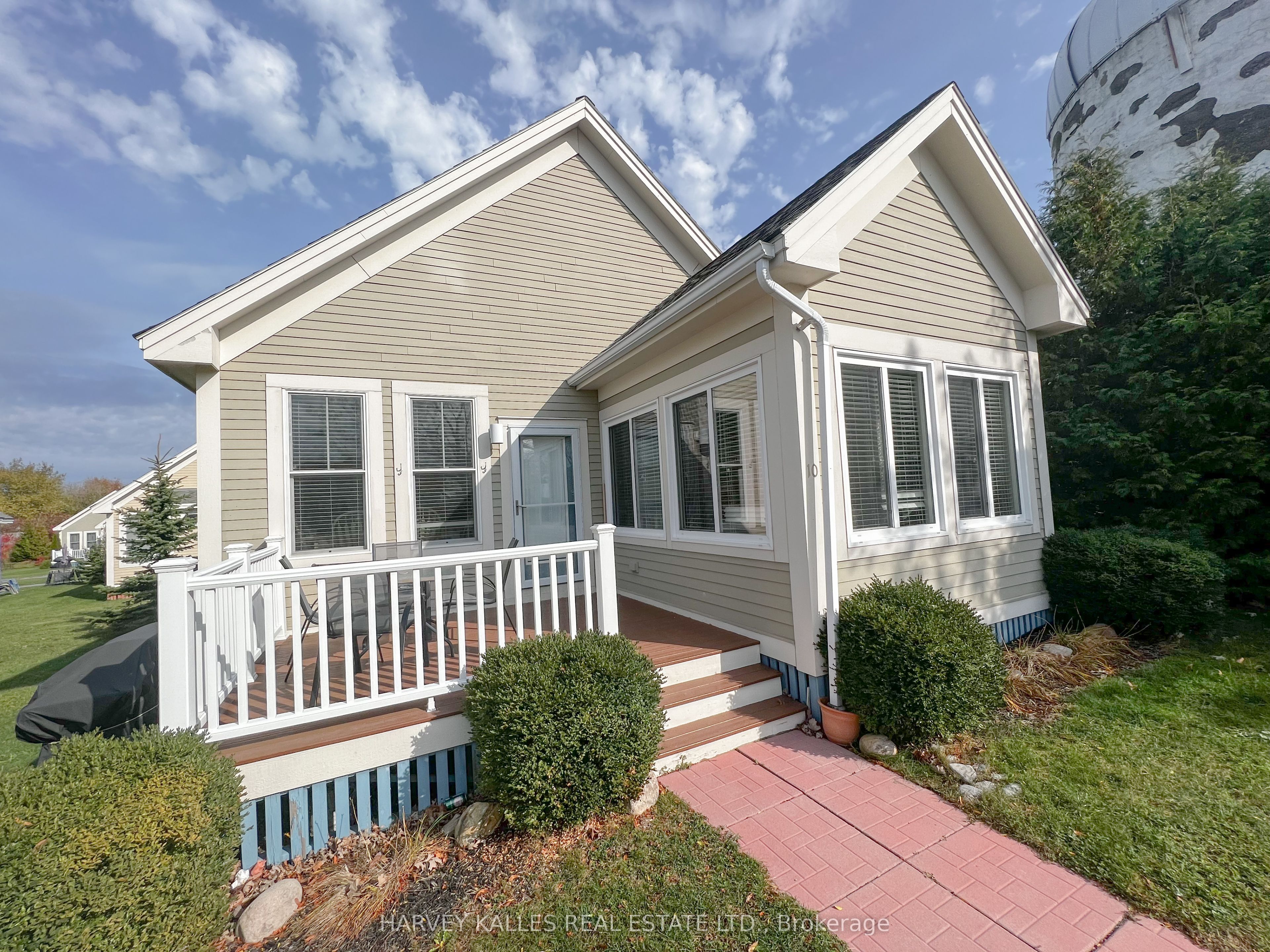10 Meadow View Lane, Prince Edward County, ON K0K 1P0