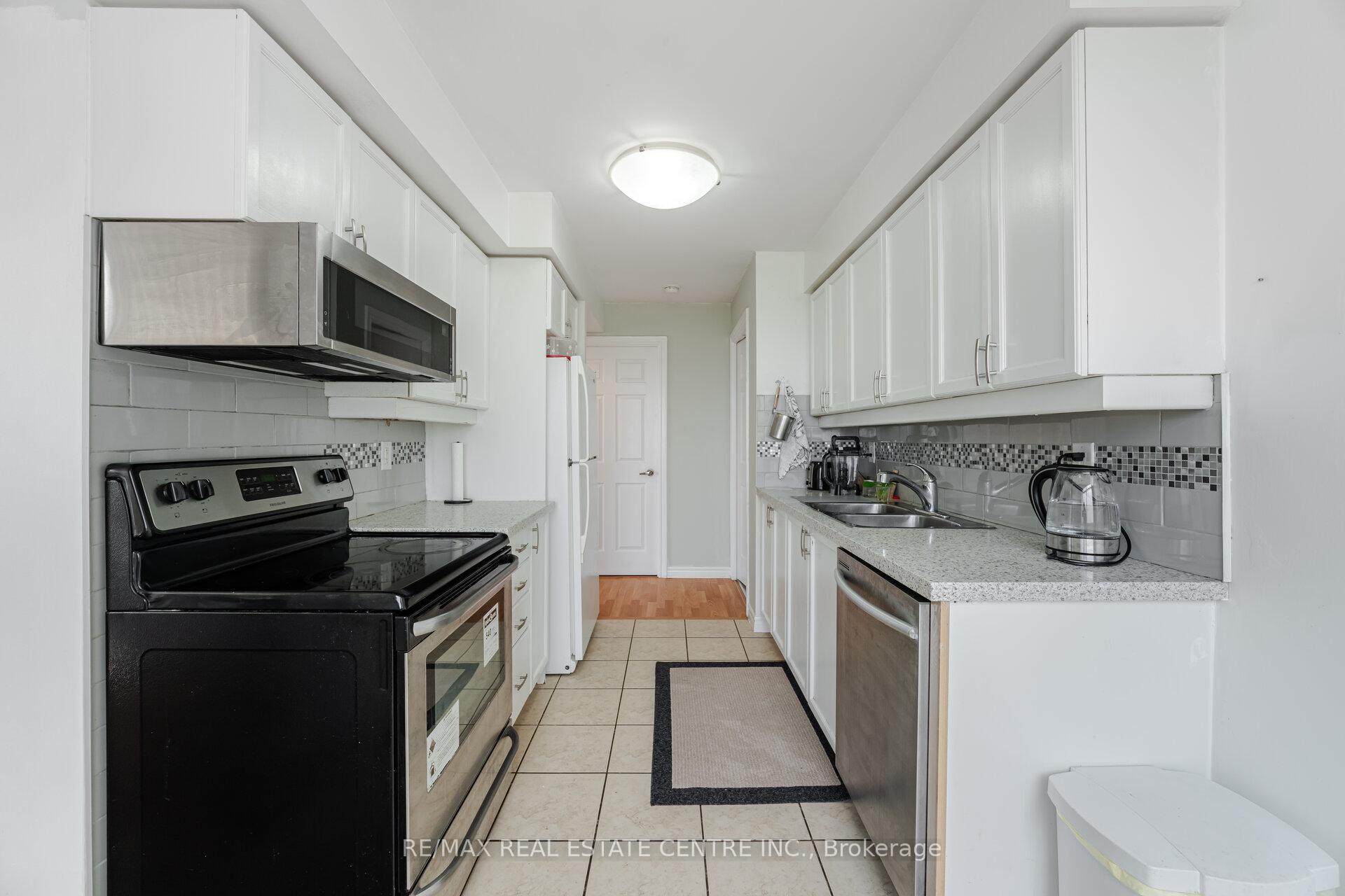 2 Bedrooms Condo at 710 Humberwood, Toronto For sale