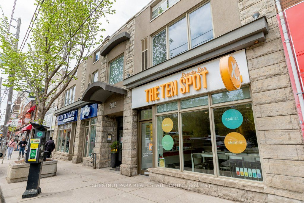#201 - 2012 Queen Street, Toronto, ON M4L 1J3