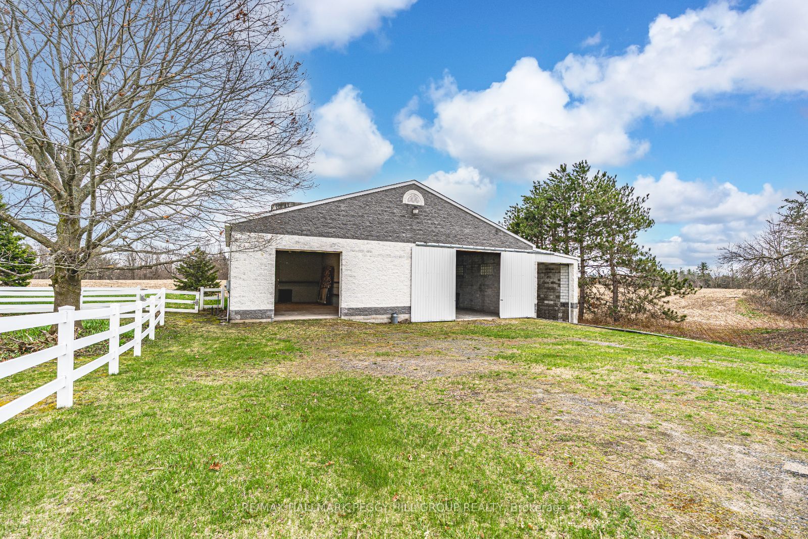 1331 Flos Road 3 E