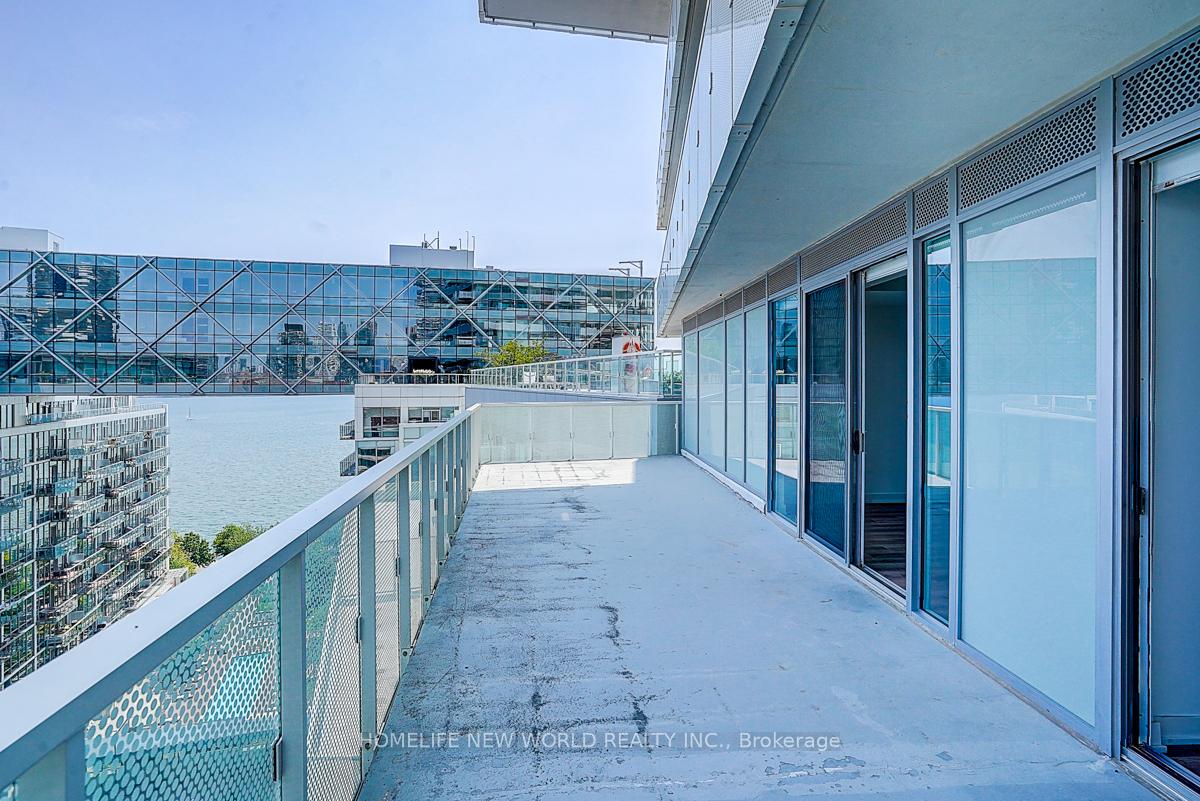 1 Bedroom Condo at 15 Queens, Toronto For sale