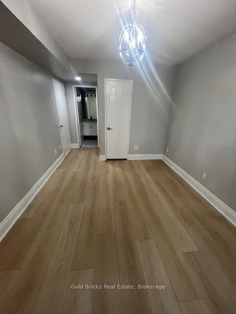 2 Bedrooms Condo at 750 Bay,  Toronto For sale