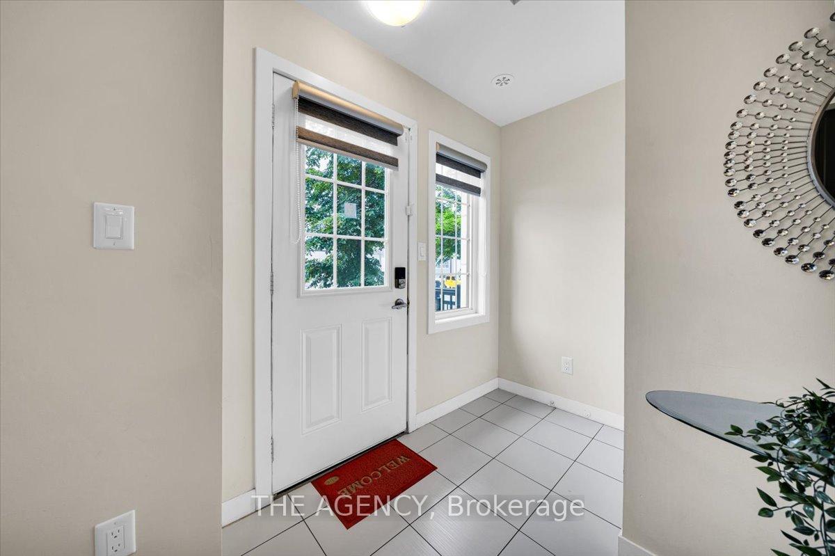 2 Bedrooms Condo at 7 Forbes, Toronto For sale