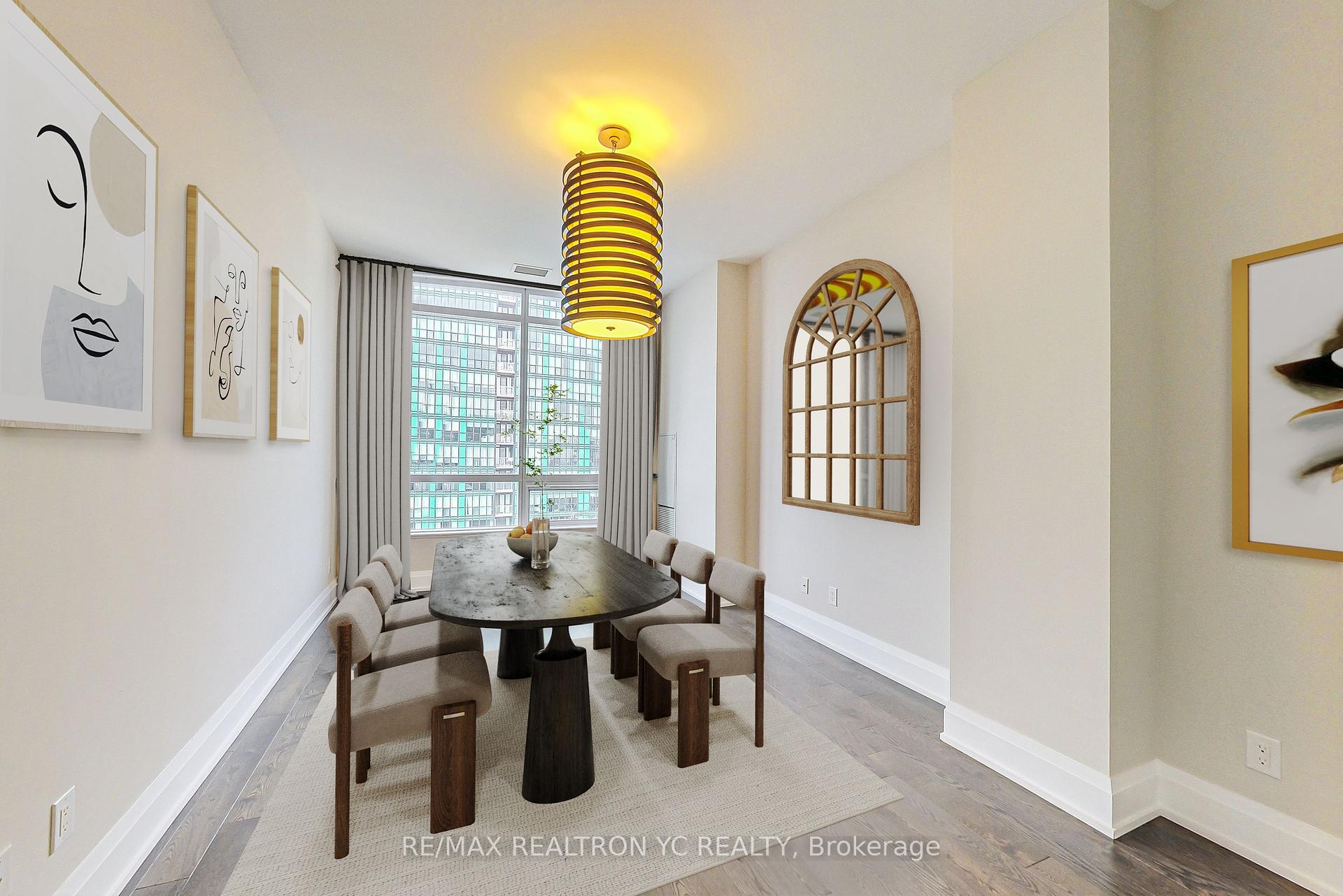 4 Bedrooms Condo at 2 Anndale, Toronto For sale
