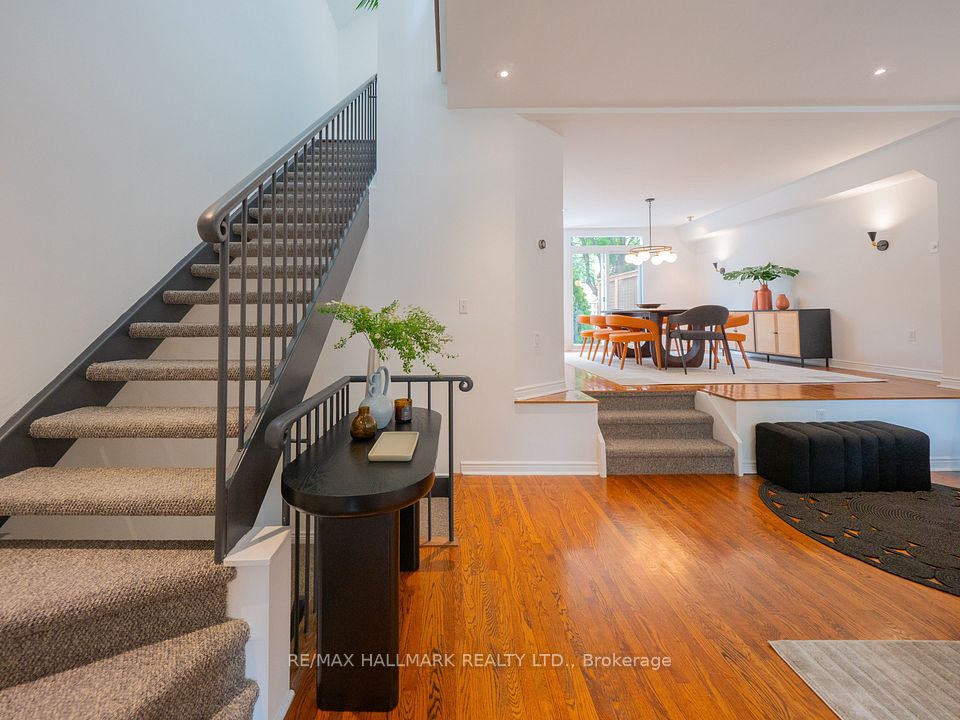 12 Pretoria Avenue, Toronto, ON M4K 1T1