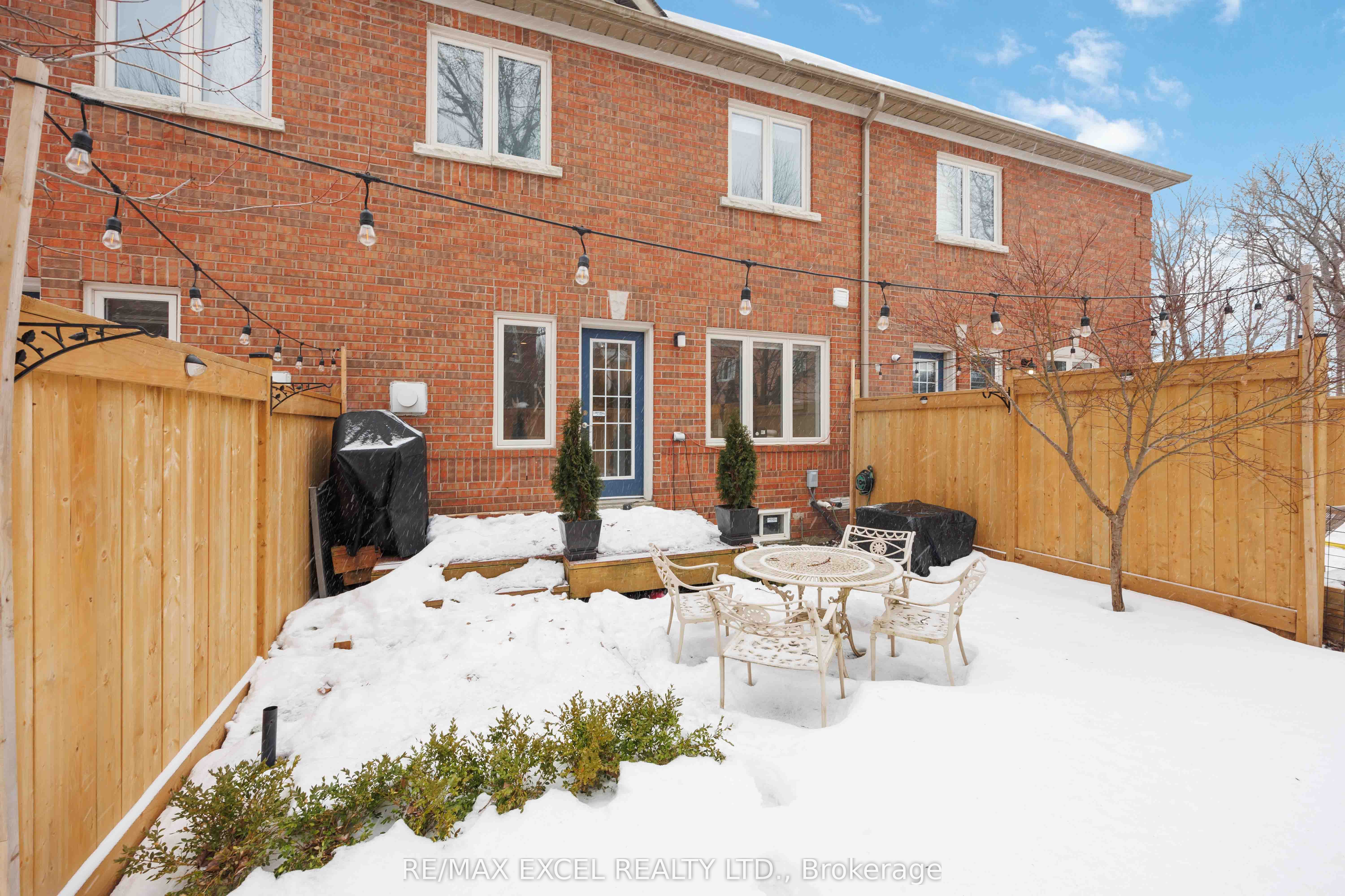 255 Shaftsbury Avenue, #66