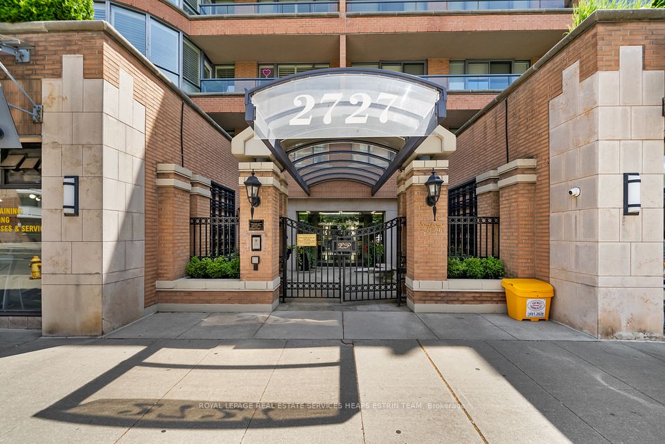 2727 Yonge Street