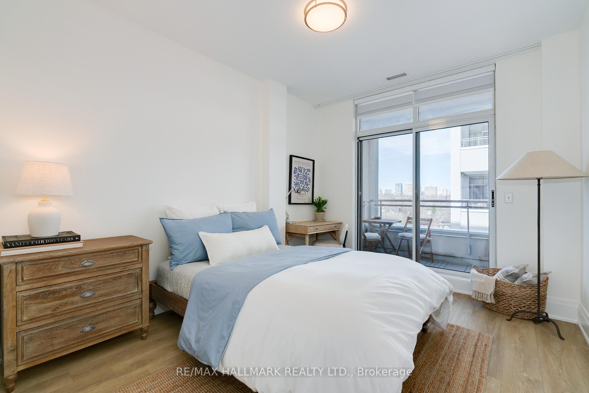 1 Bedroom Condo at 980 Yonge, Toronto For sale