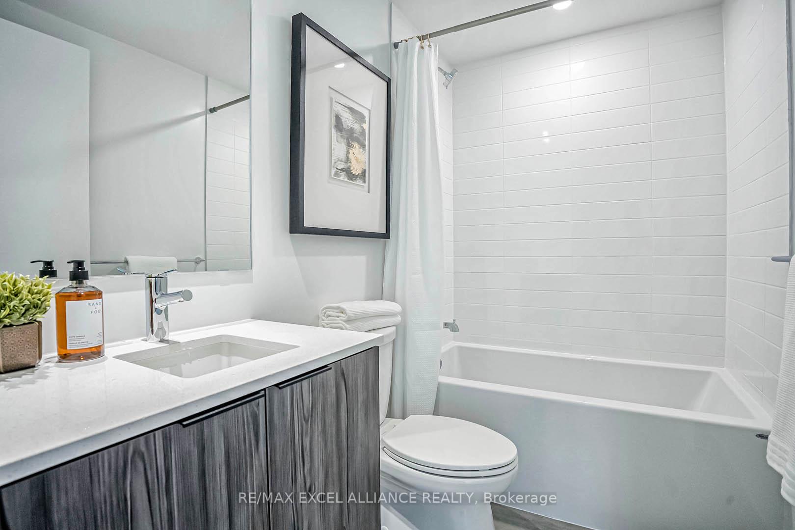 2 Bedrooms Condo at 50 Power,  Toronto For sale