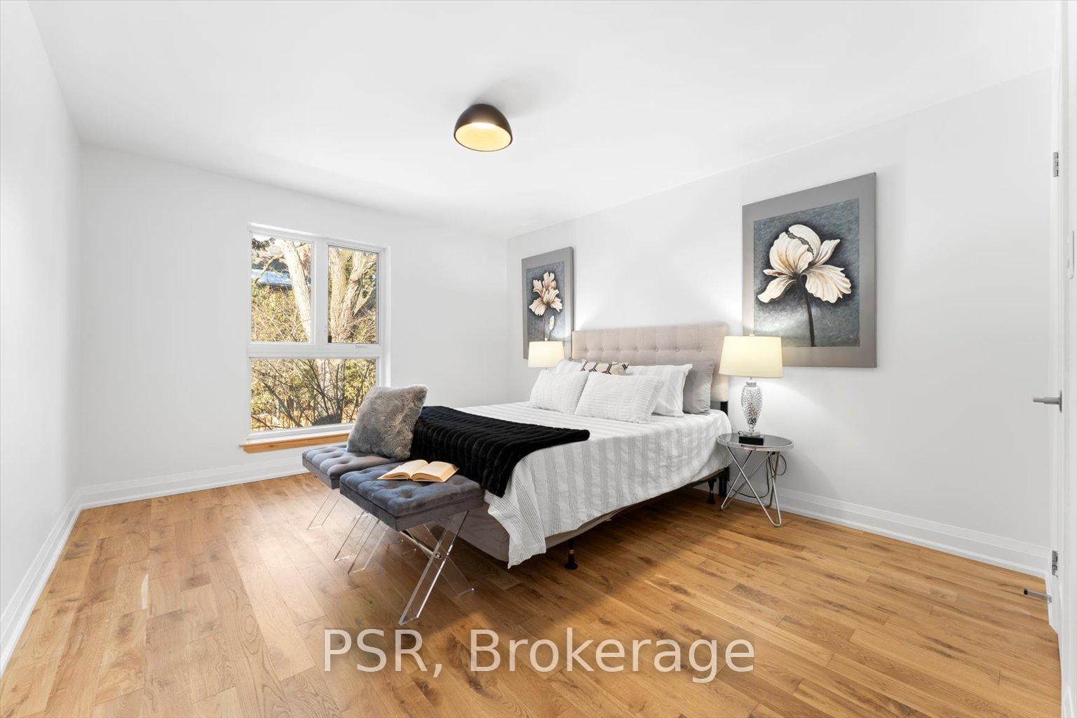 4 Bedrooms Condo at 42 Crimson Millway, Toronto For sale