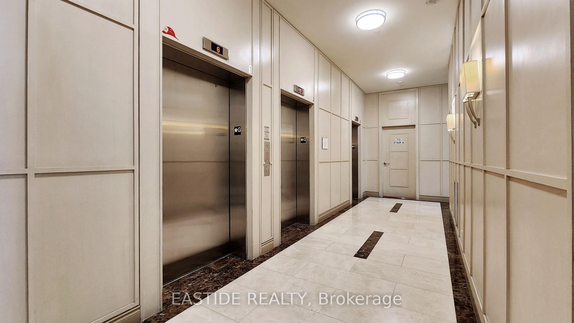 2 Bedrooms Condo at 18 Holmes, Toronto For sale