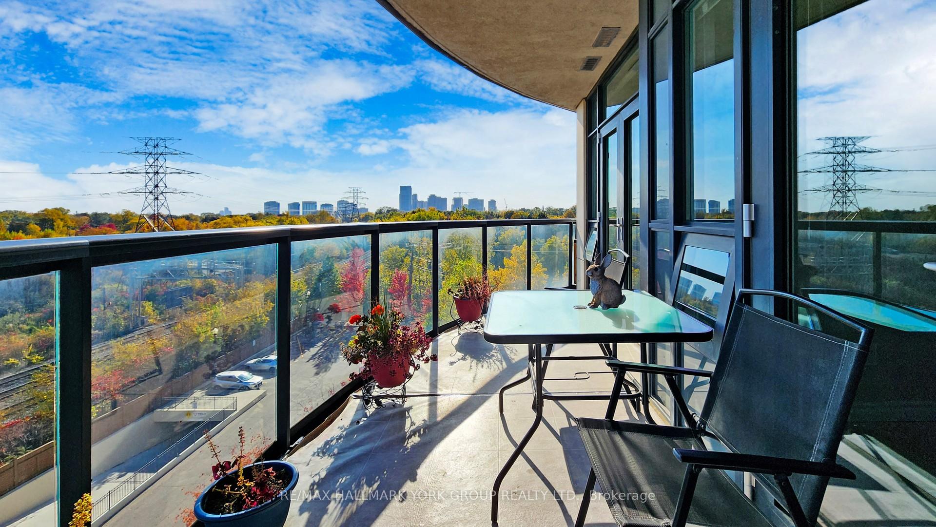 3 Bedrooms Condo at 1135 Royal York,  Toronto For sale
