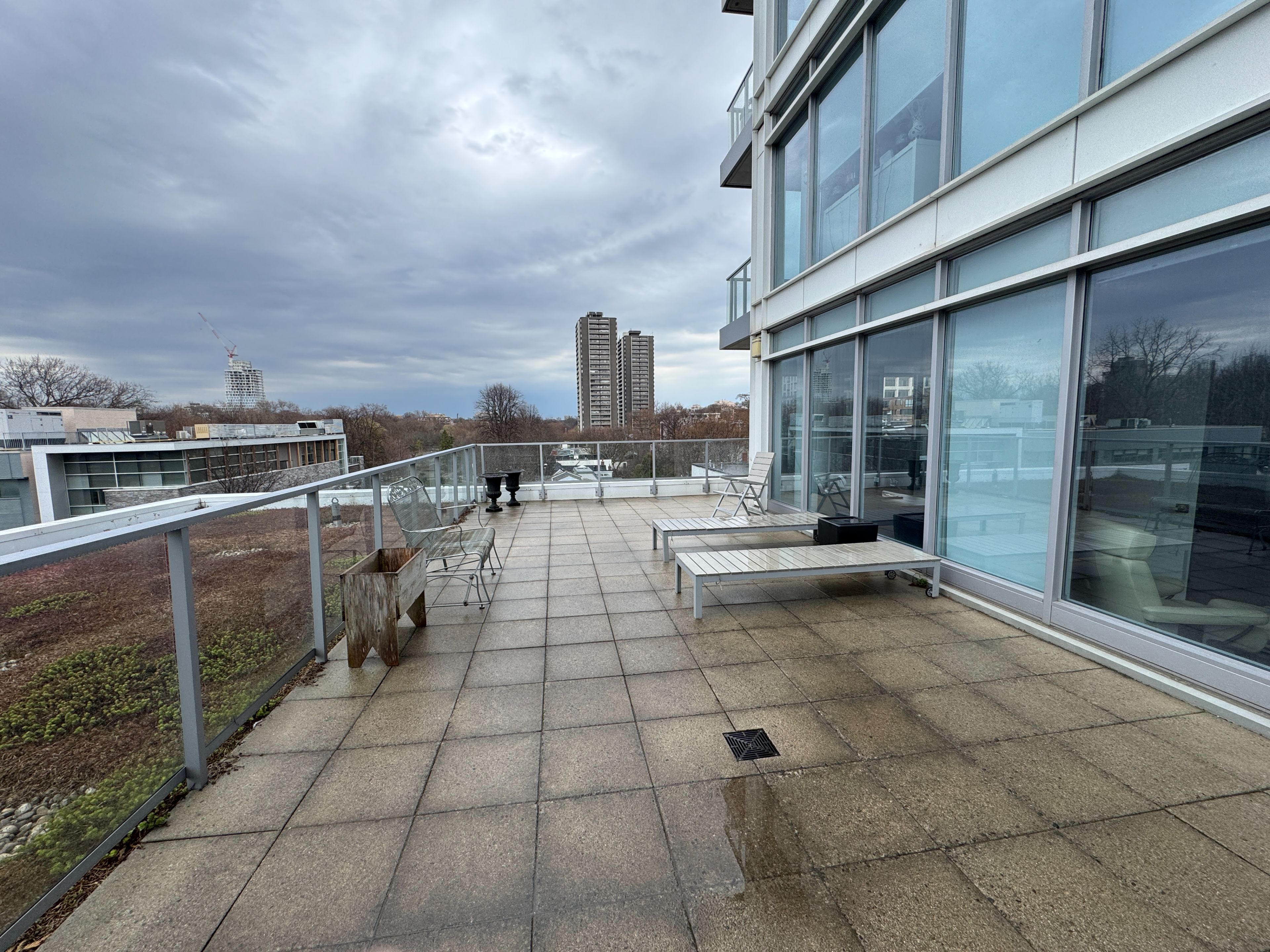 170 Avenue Road 309