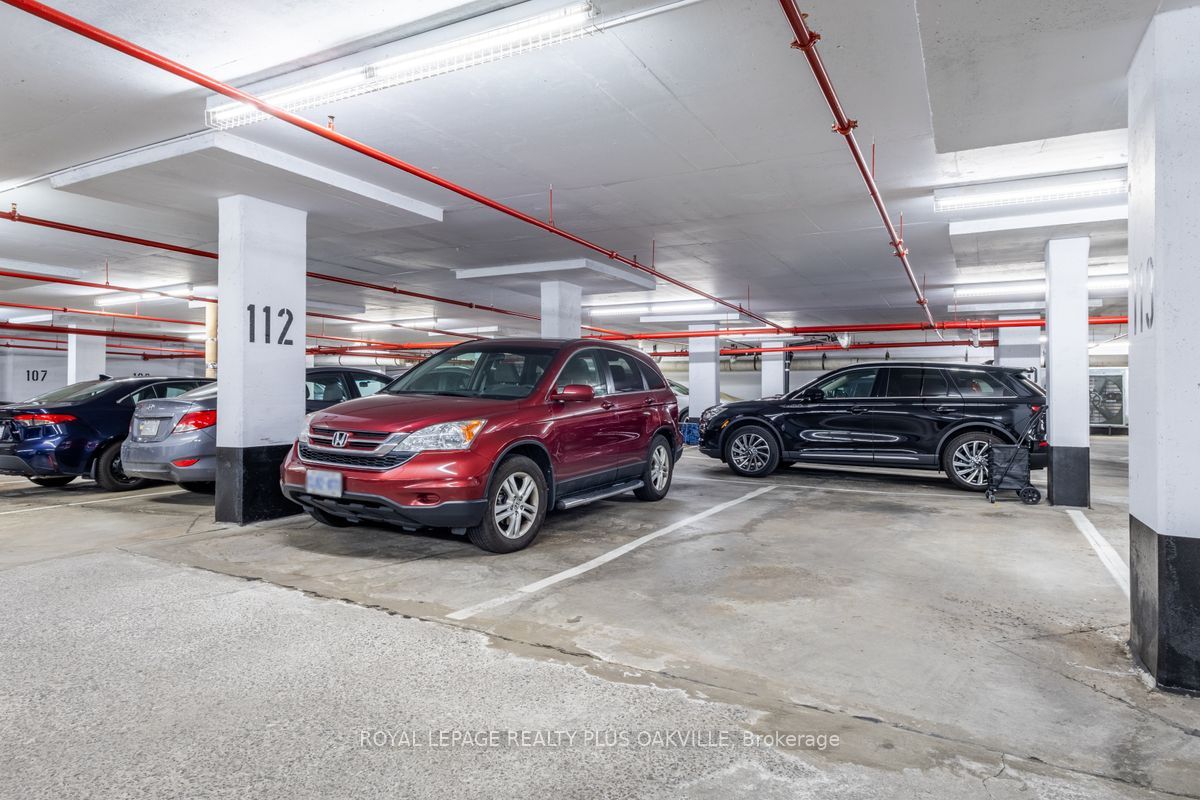 2511 Lakeshore Road W, #517