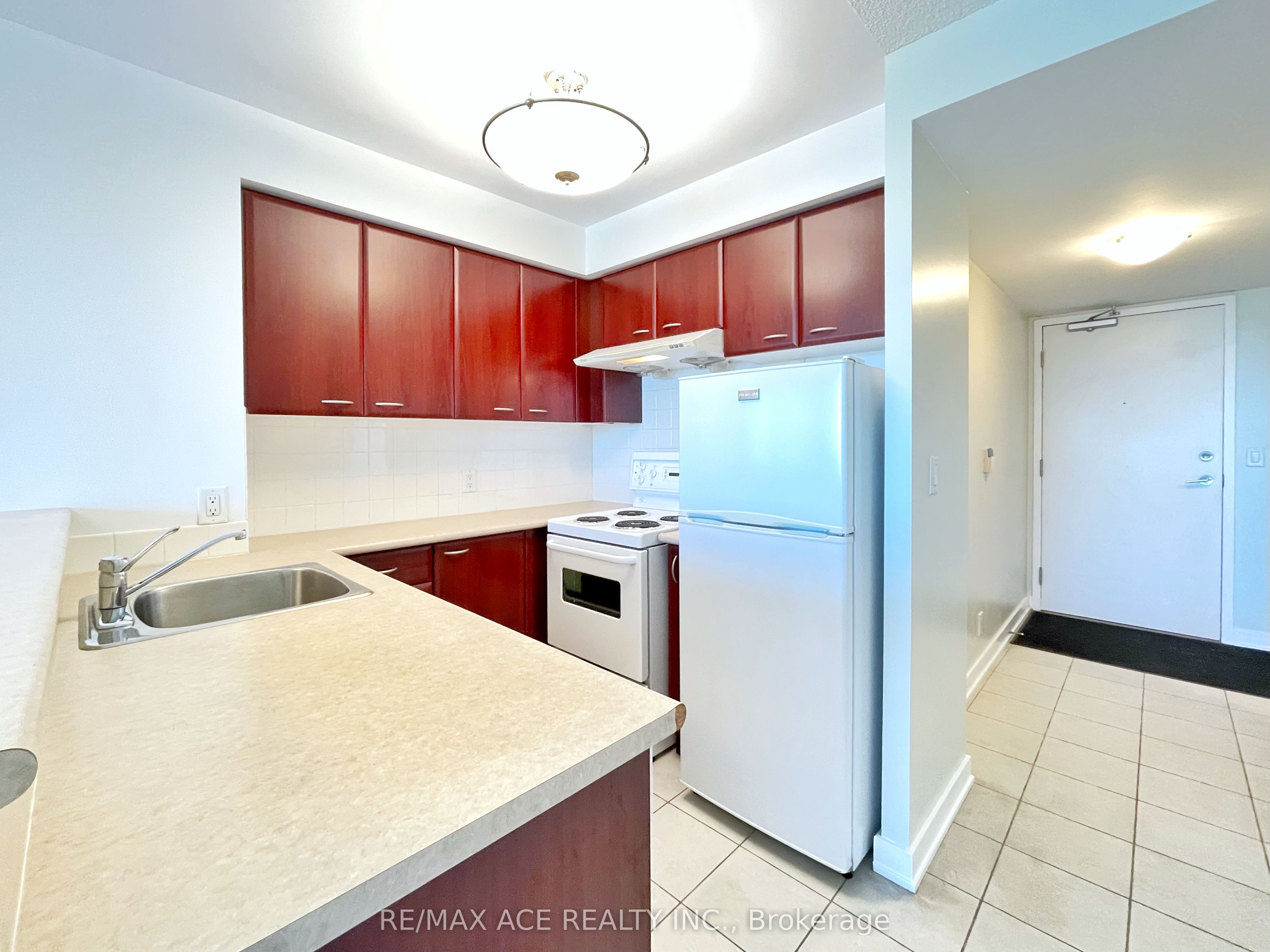 38 Lee Centre Drive, #2315