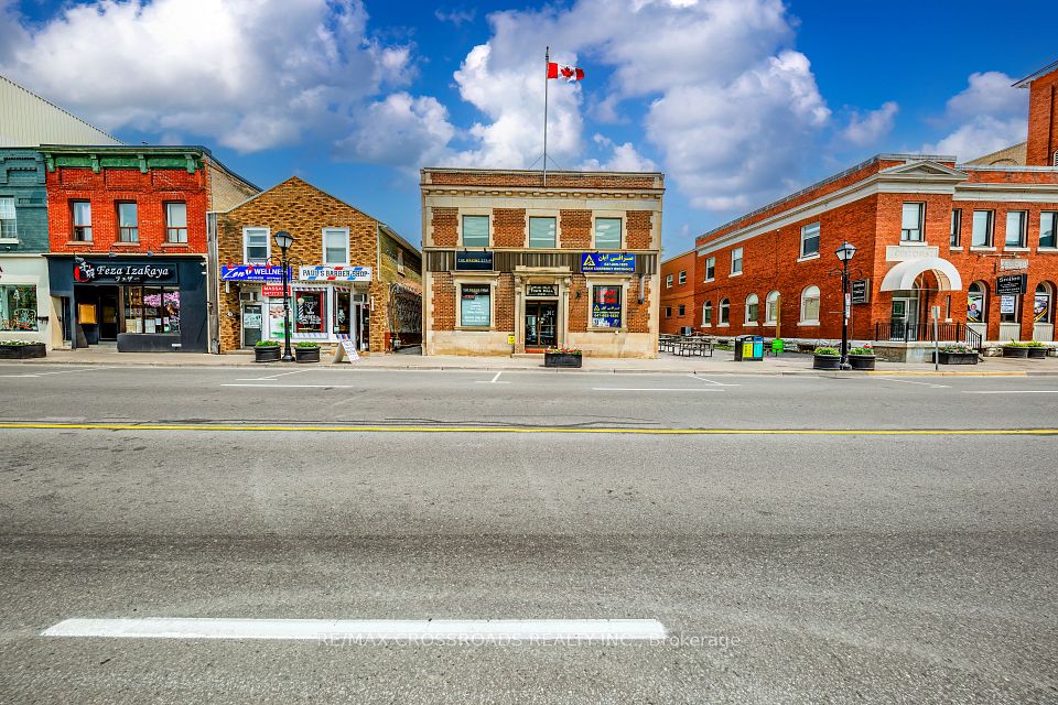 15221 Yonge