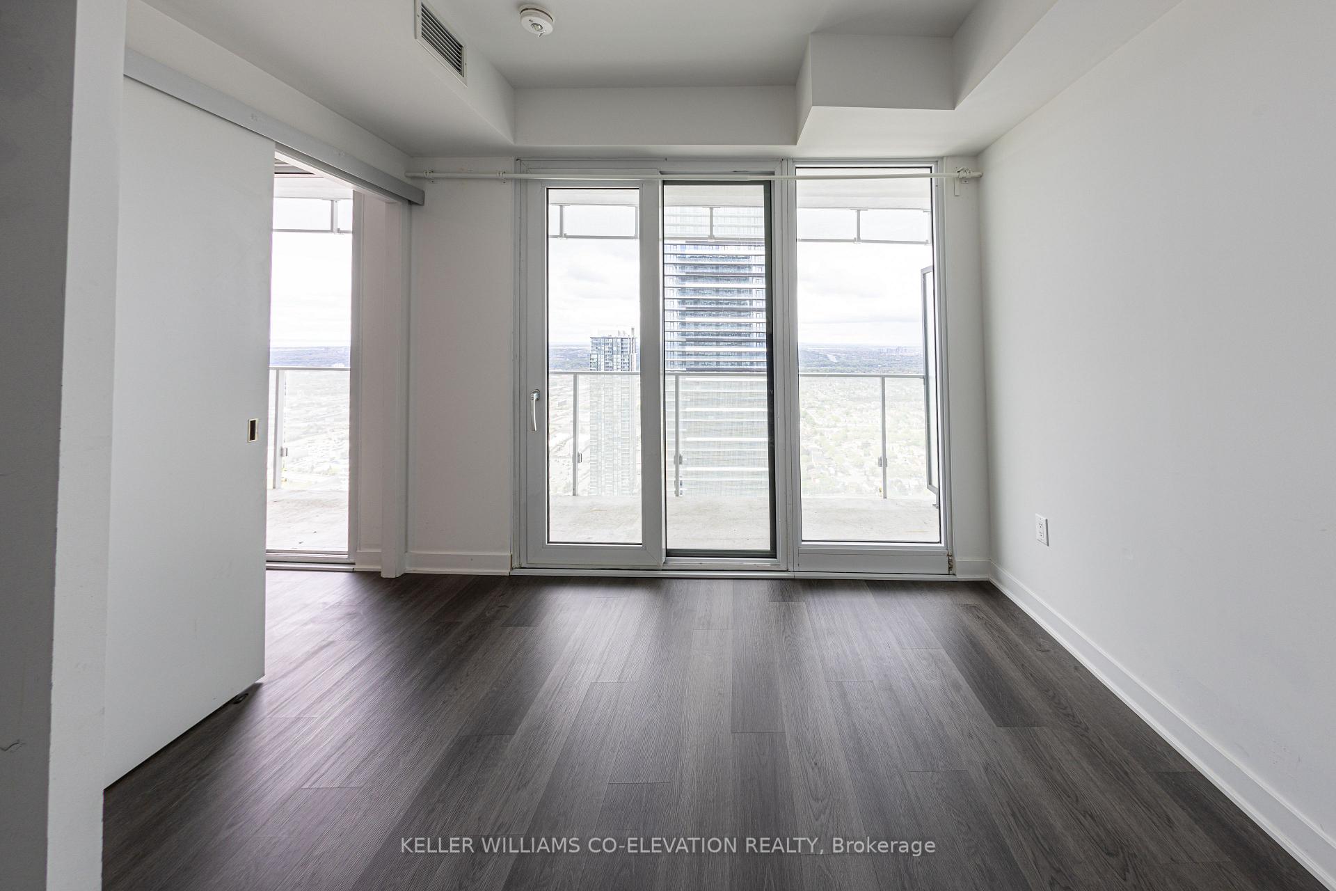 1 Bedroom Condo at 3900 Confederation, Mississauga For sale