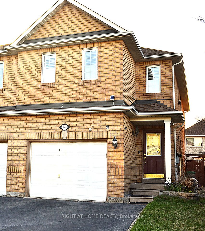 1043 Windbrook Grove