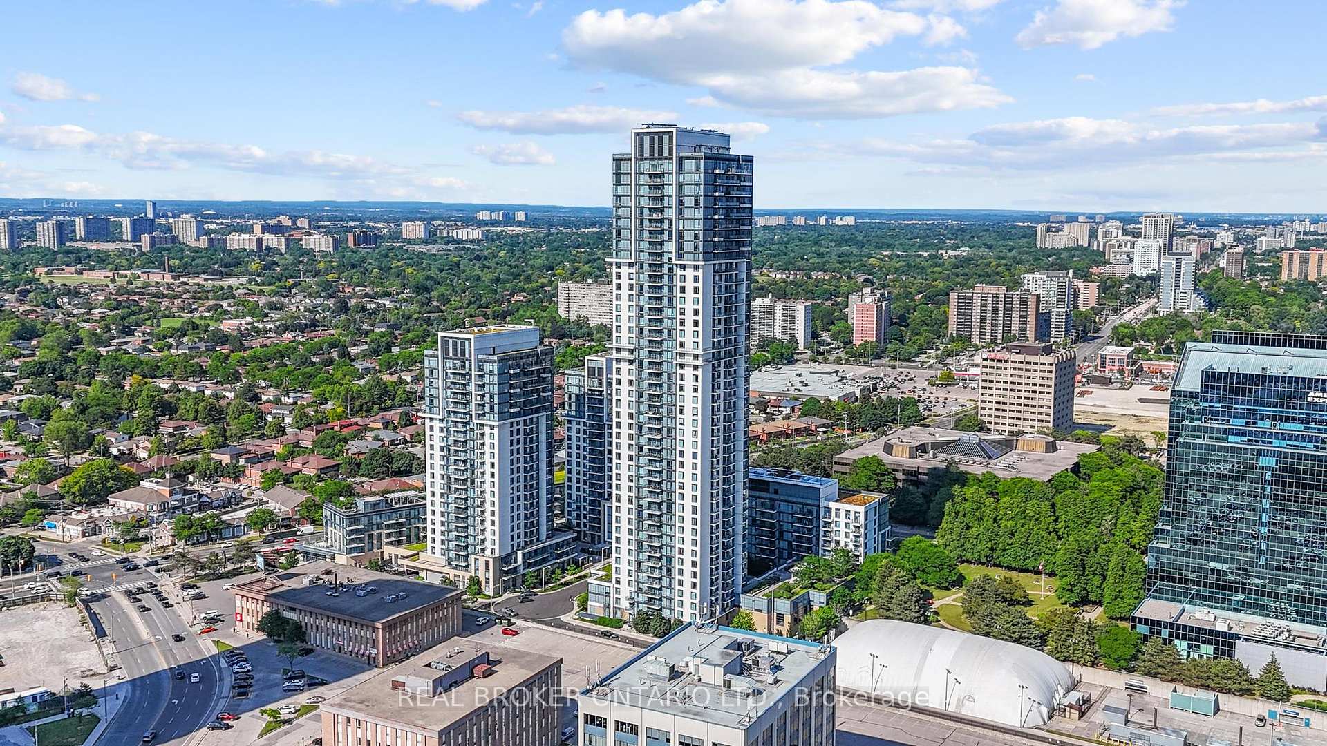 2 Bedrooms Condo at 55 Ann O’reilly, Toronto For sale