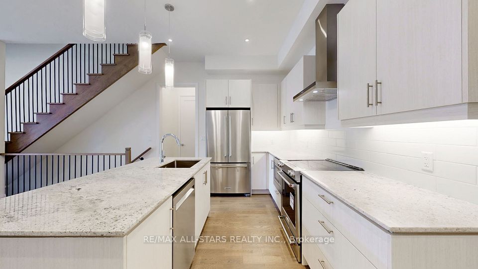 Quartz counters throughout