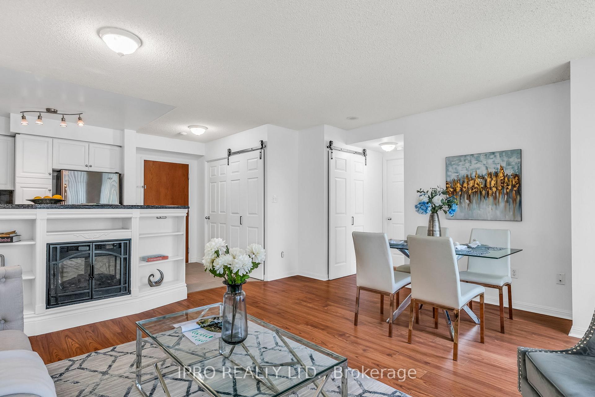 3 Bedrooms Condo at 23 Lorraine, Toronto For sale