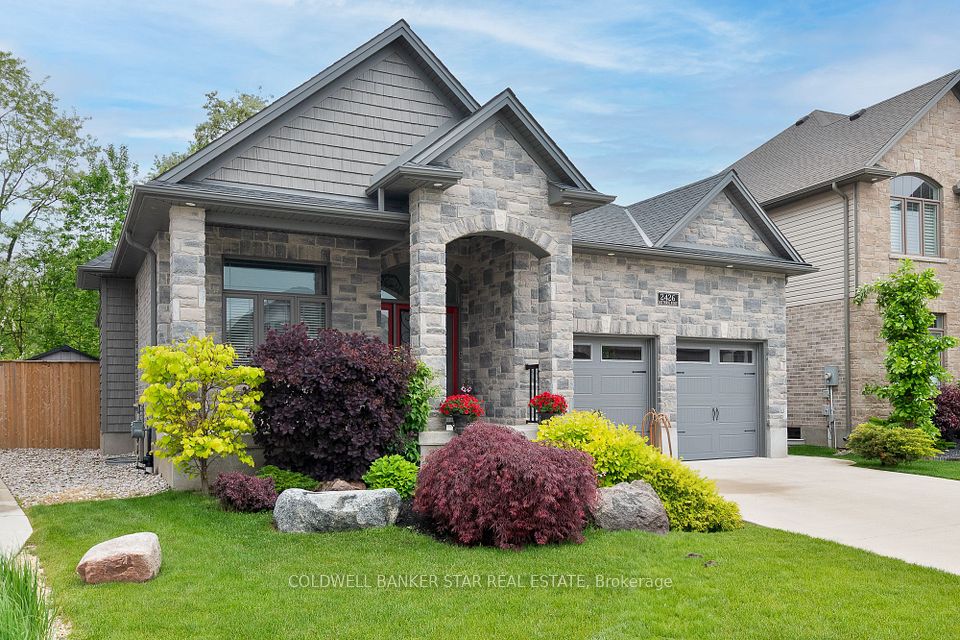 2426 Red Thorne Avenue, London South, ON N6P 0E7
