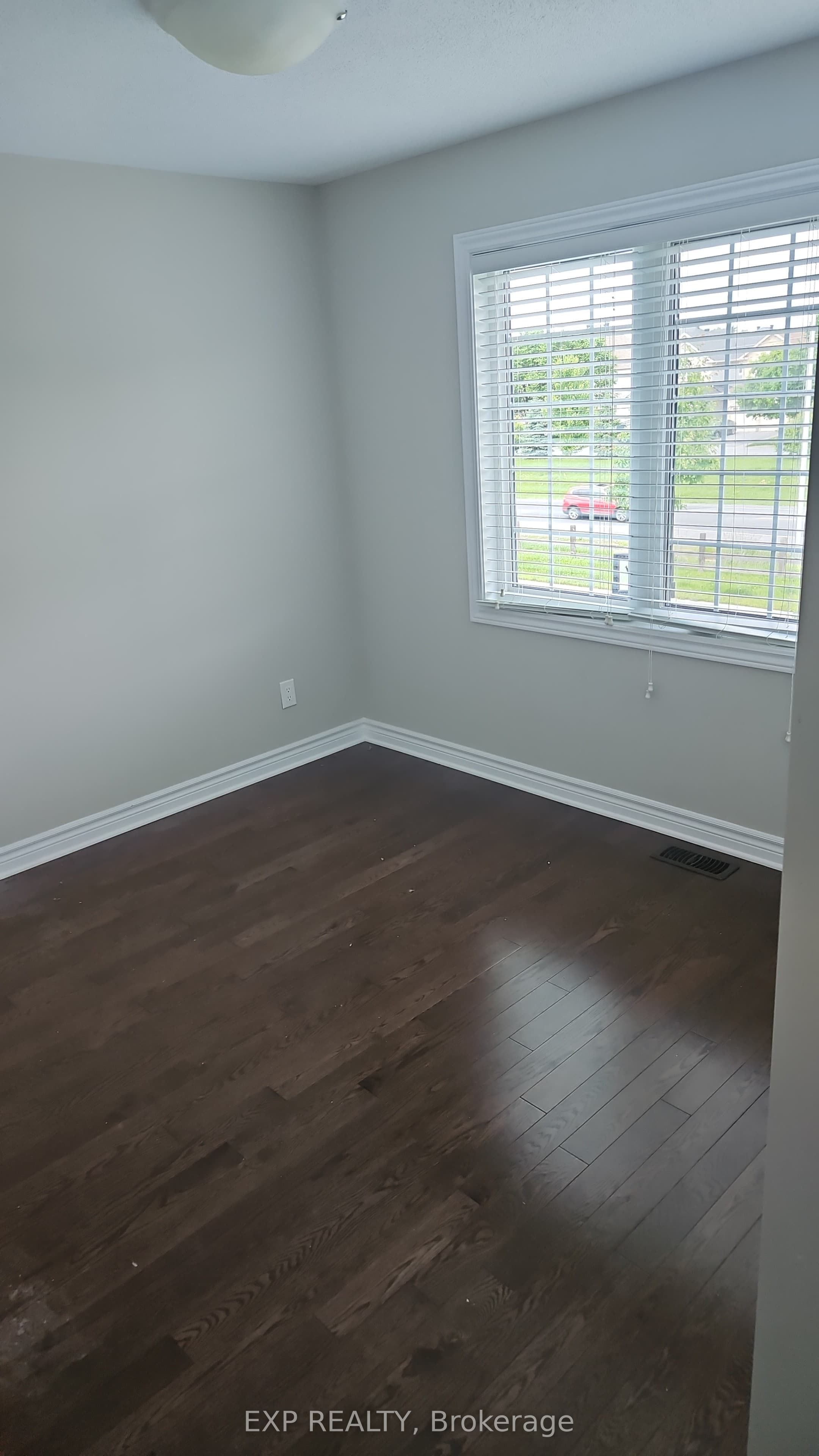 Listing picture