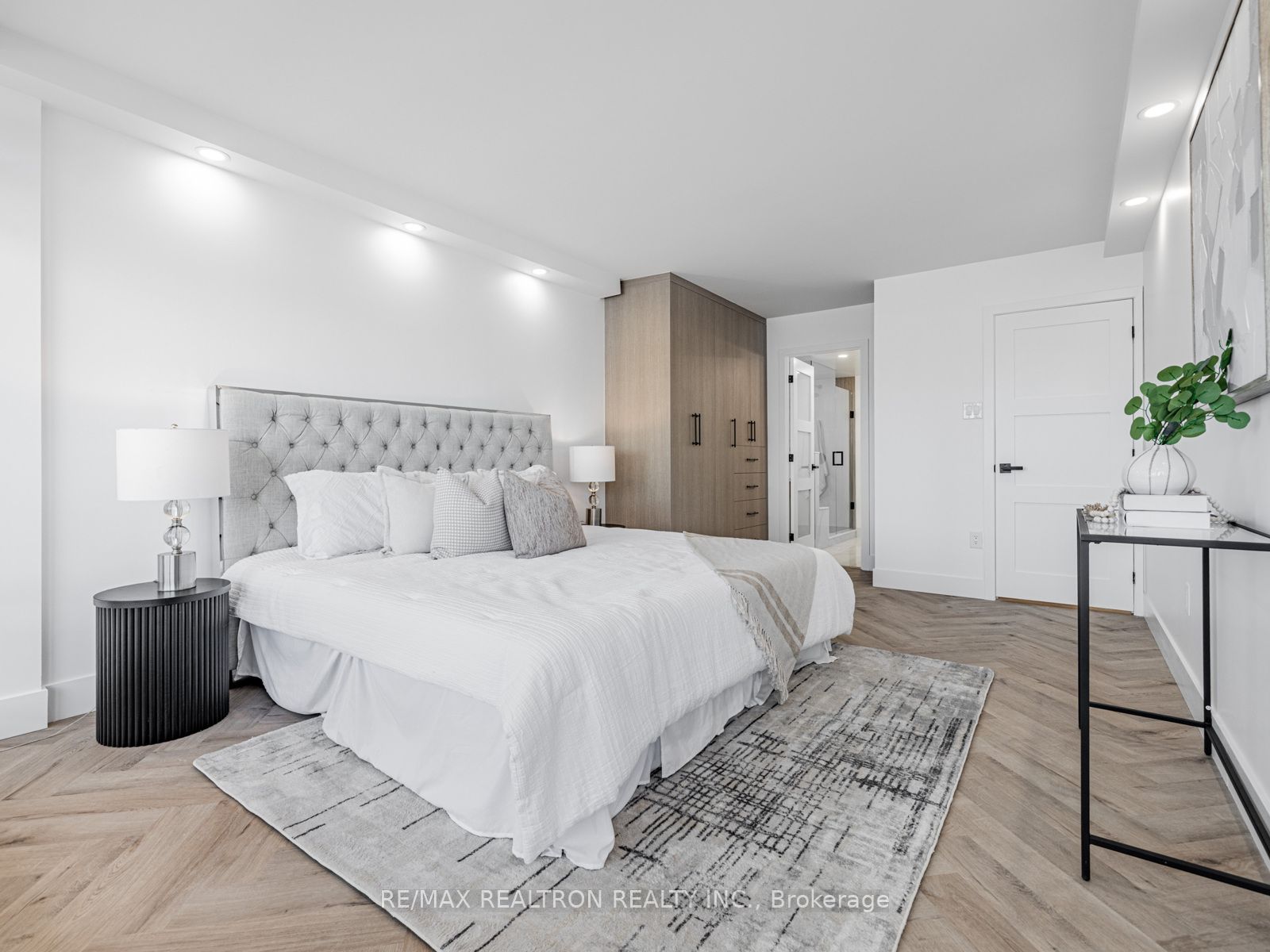 7420 Bathurst Street N, #1611