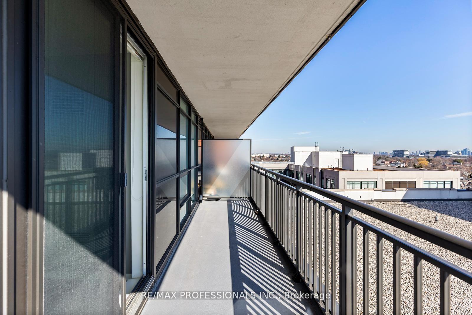 2 Bedrooms Condo at 800 Lawrence,  Toronto For sale