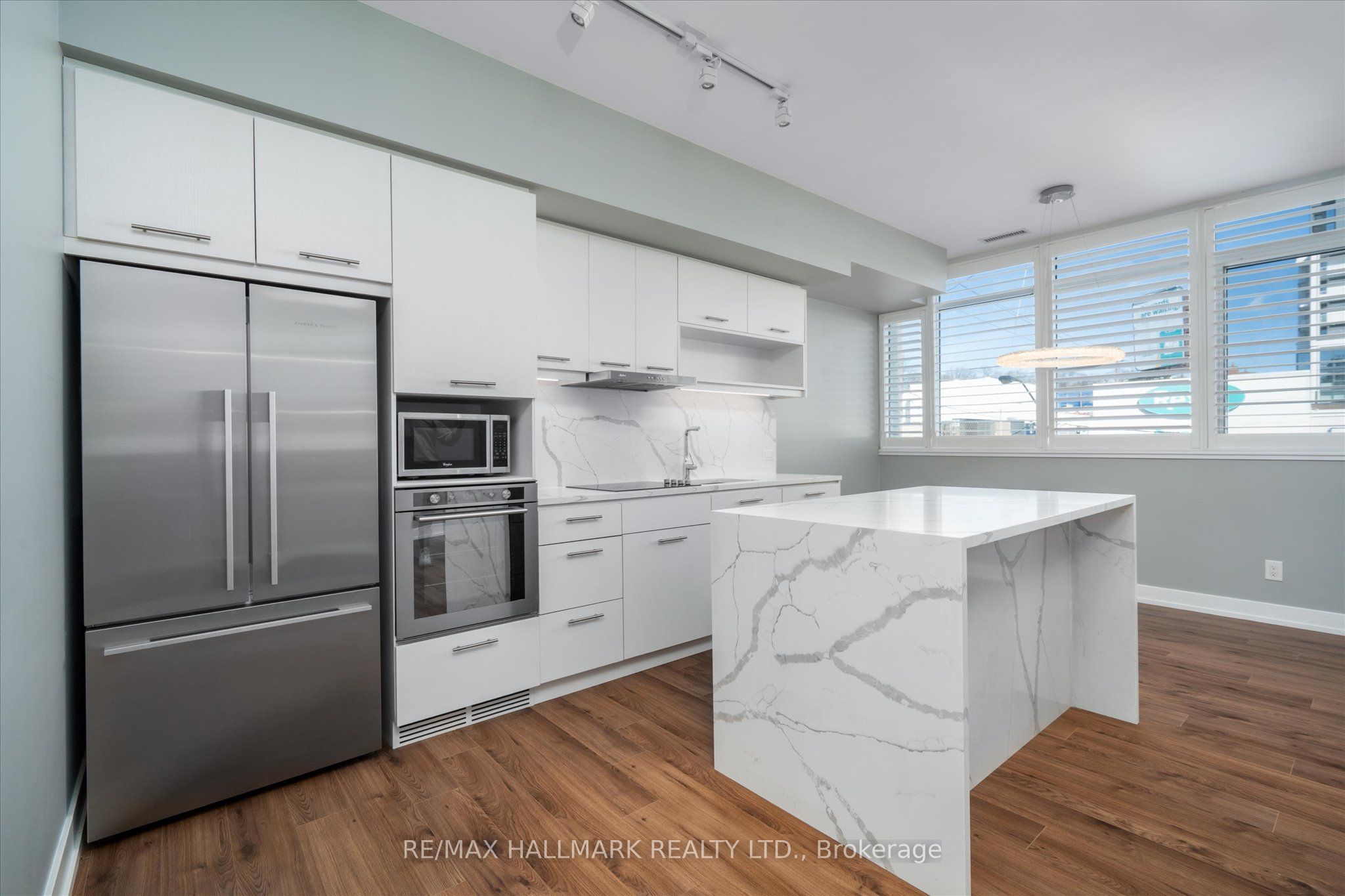 170 Chiltern Hill Road, #208
