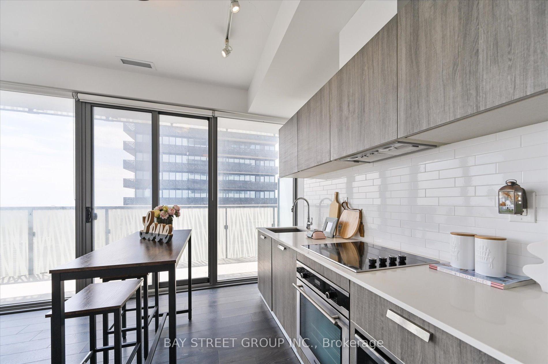1 Bedroom Condo at 50 Charles, Toronto For sale