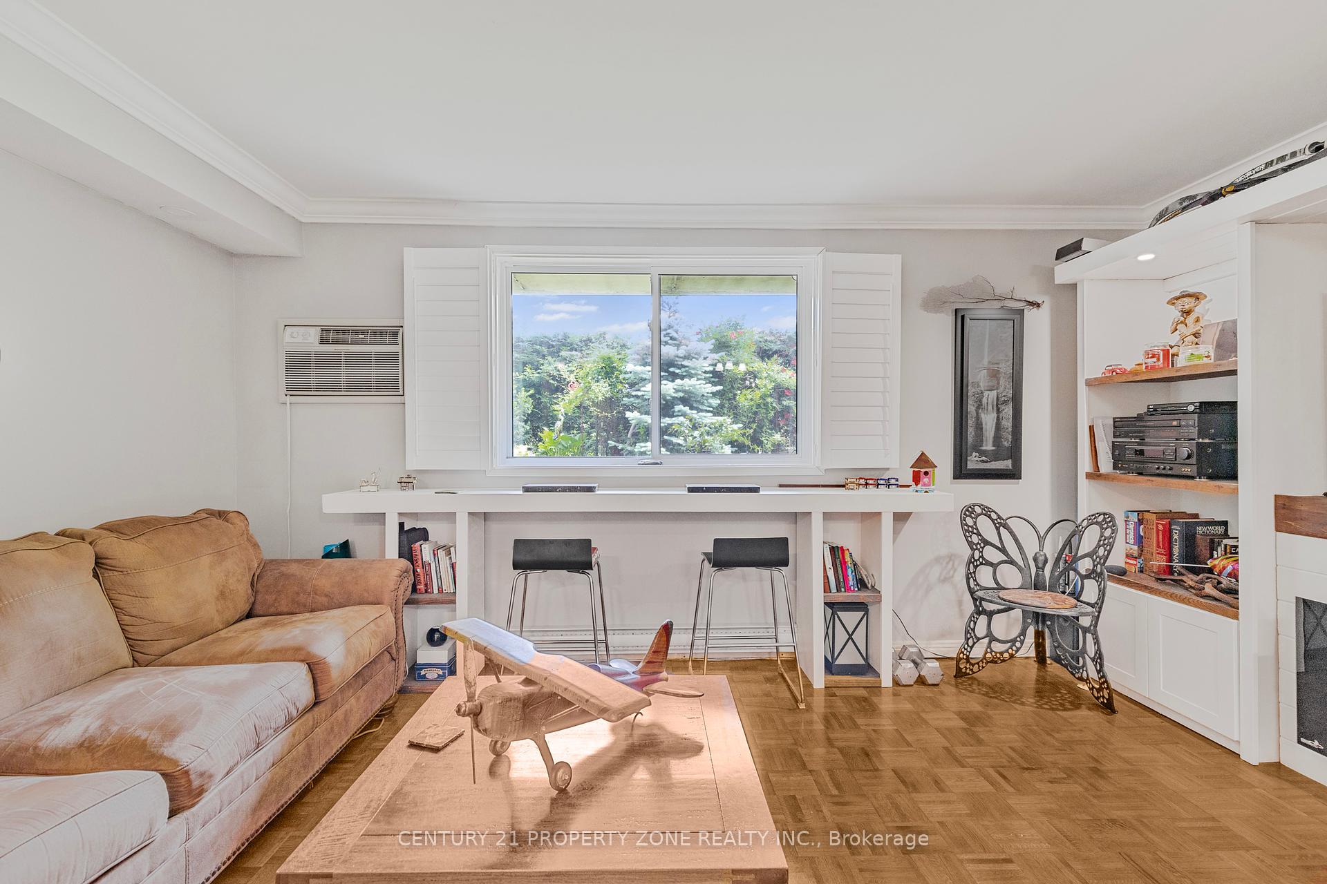 2 Bedrooms Condo at 482 James, Hamilton For sale